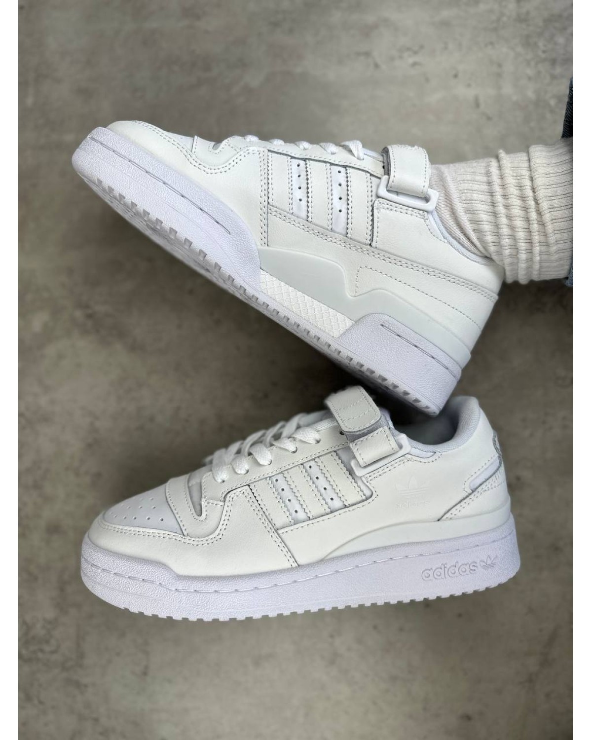 Adidas Forum Low Triple White