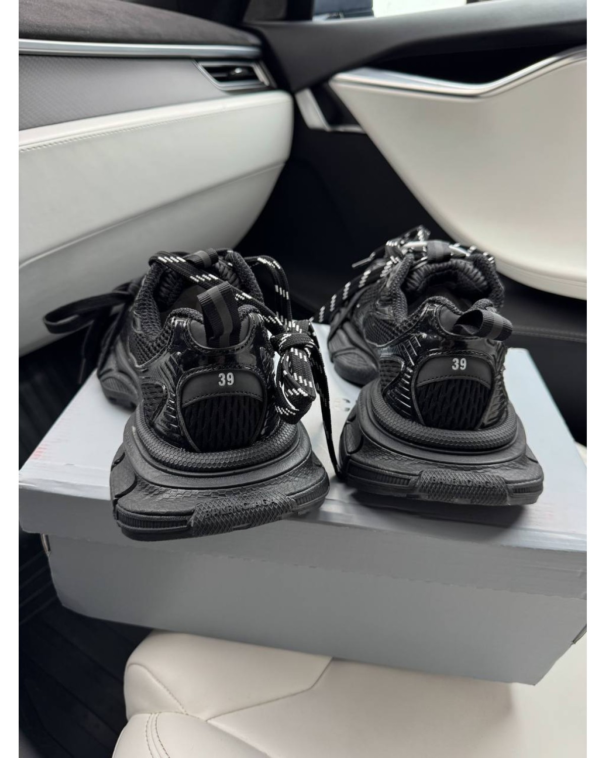 Balenciaga 3XL Total Black