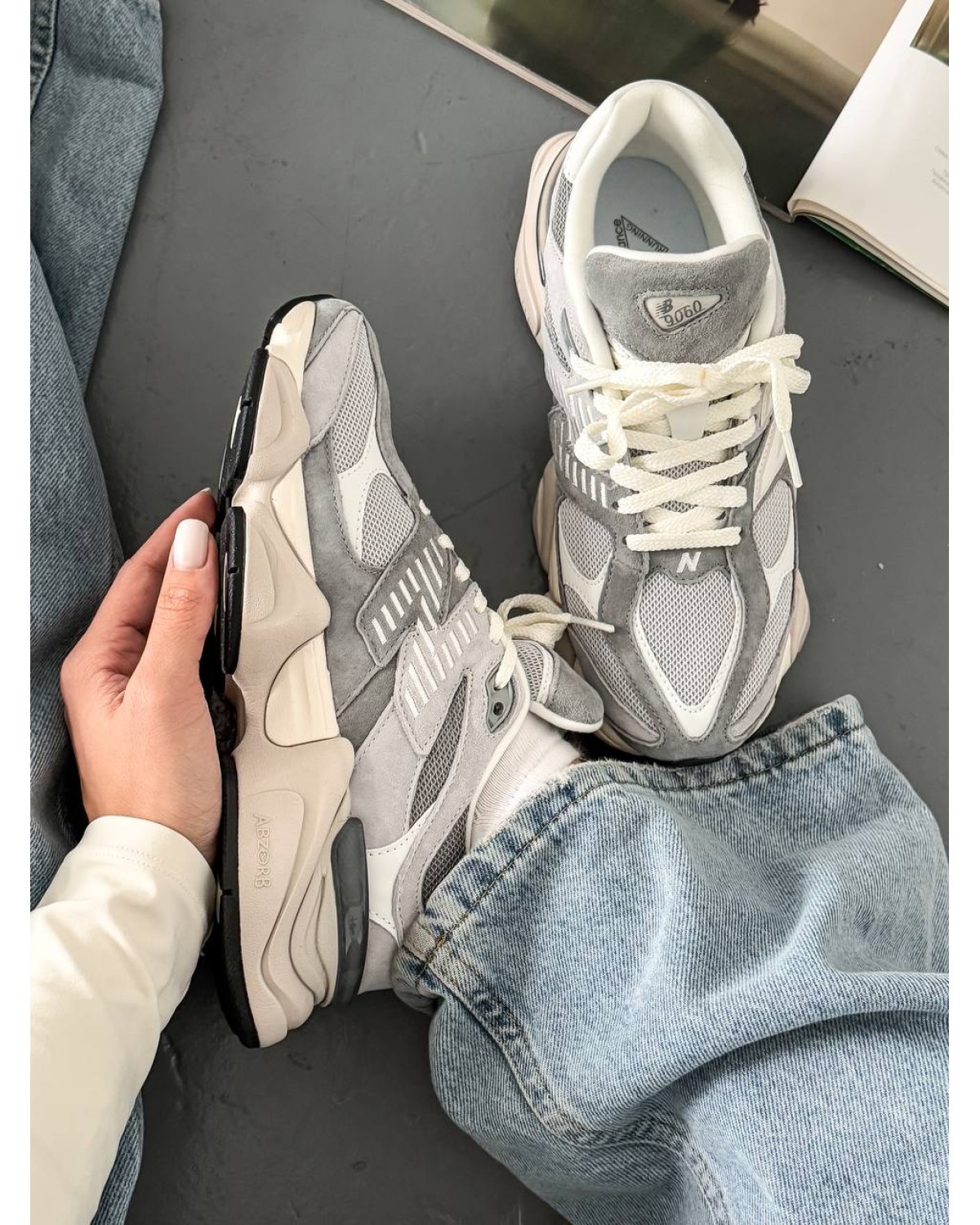 New Balance 9060 Light/Grey