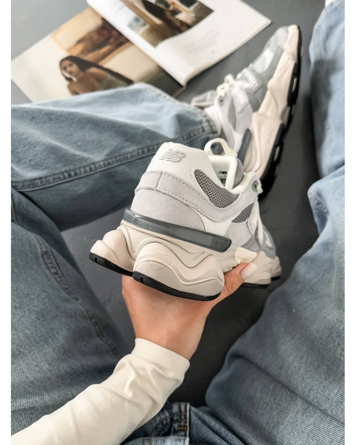 New Balance 9060 Light/Grey