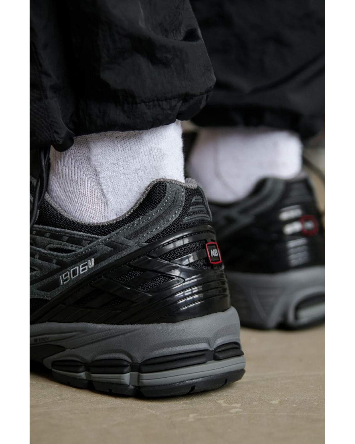 New Balance 1906U Dark Grey