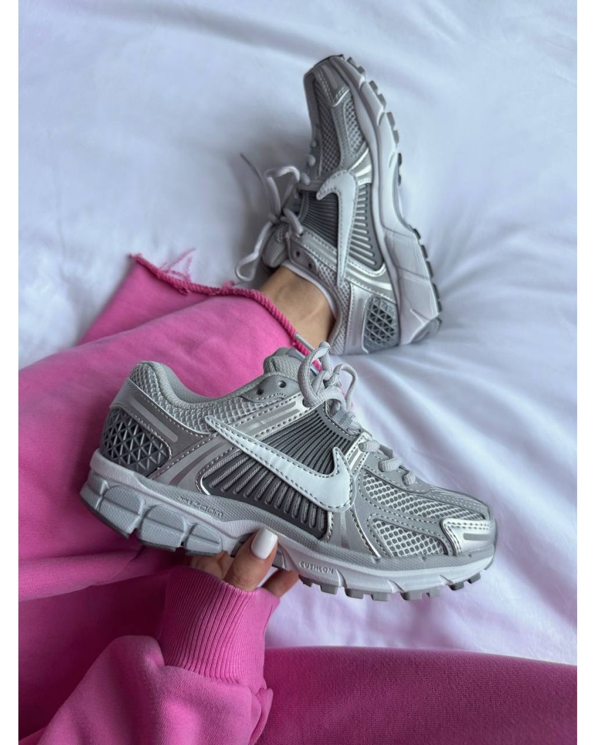Nike Vomero 5 Metallic Grey