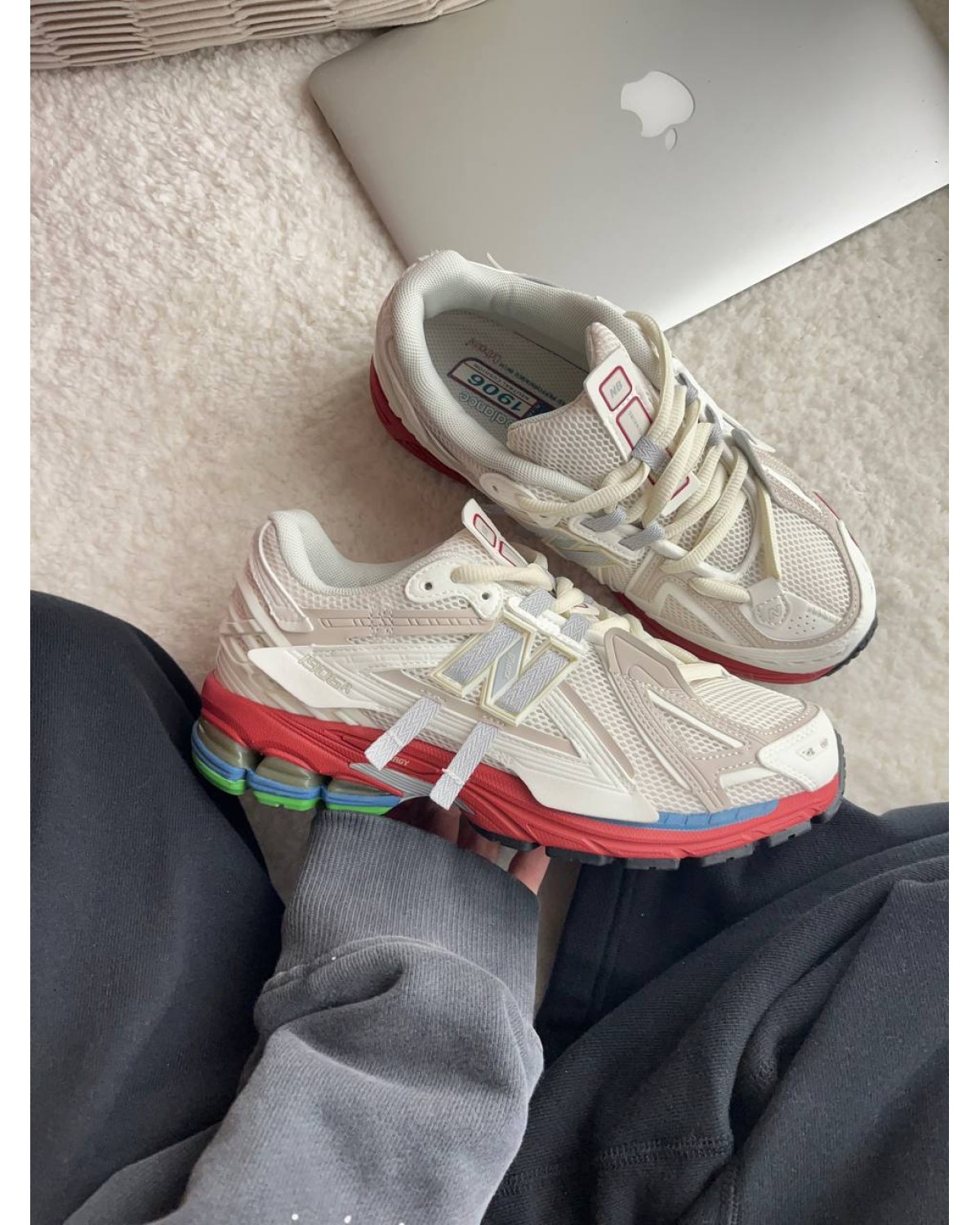 New balance 1906d beige