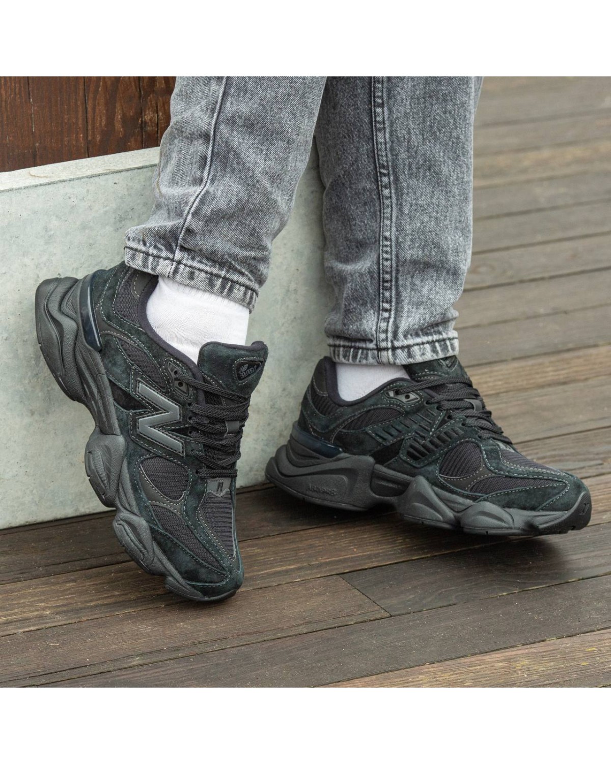 New Balance Black Suede