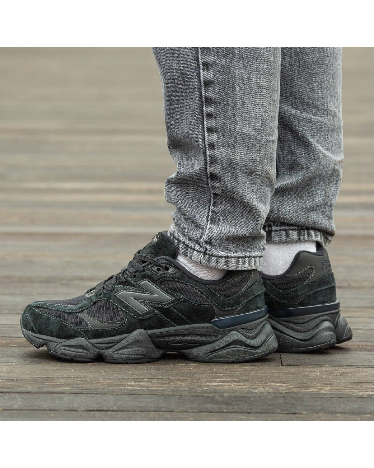 New Balance Black Suede