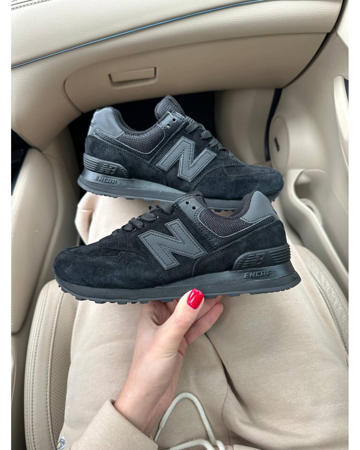 New Balance 574 full black