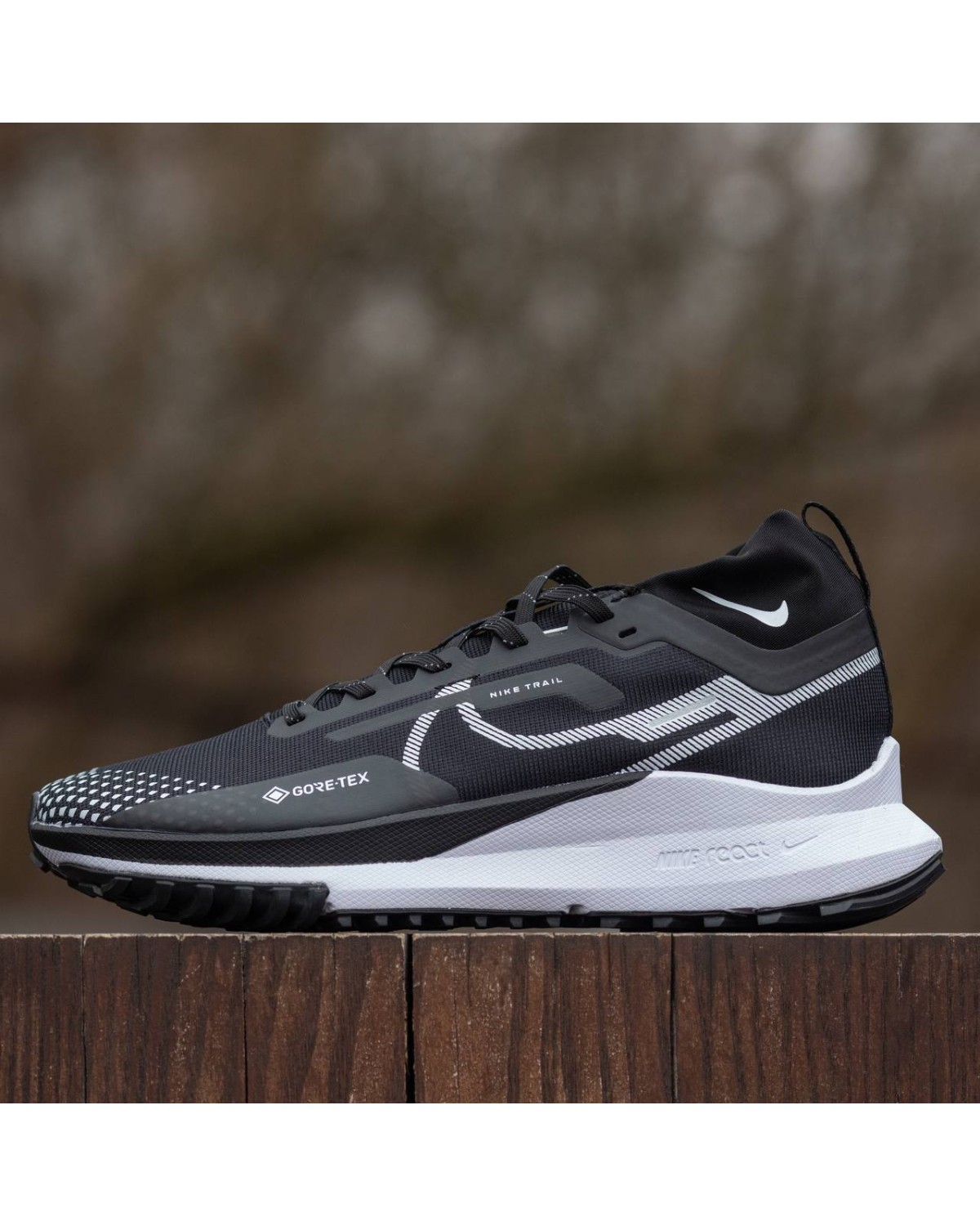 Nike Pegasus Trail 4 Gore-Tex  Black White