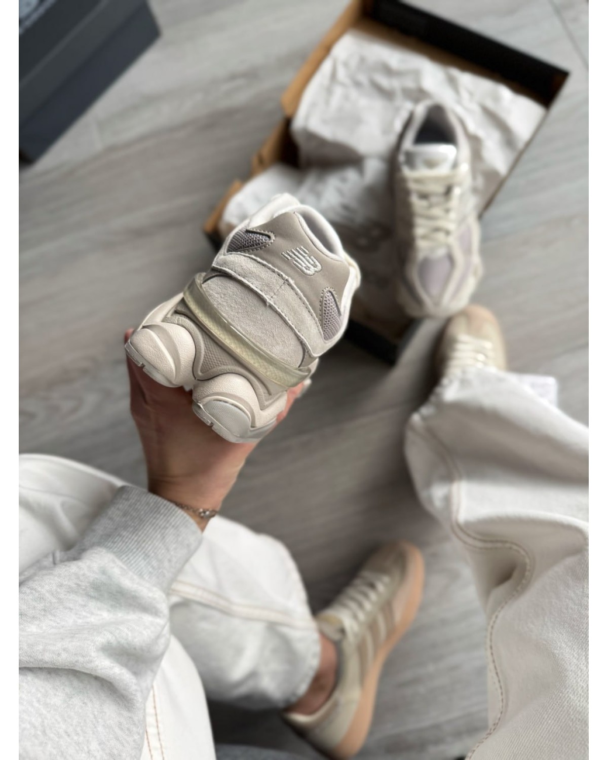 New Balance 9060 Grey Moonbeam