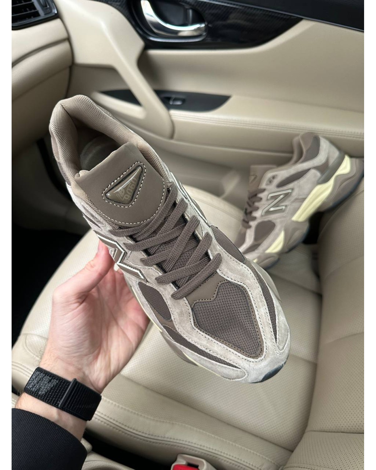 New Balance 9060 Brown
