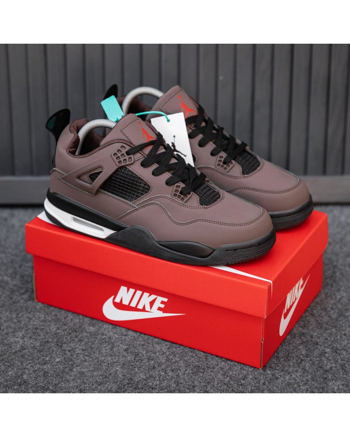Nike Air Jordan 4 Retro