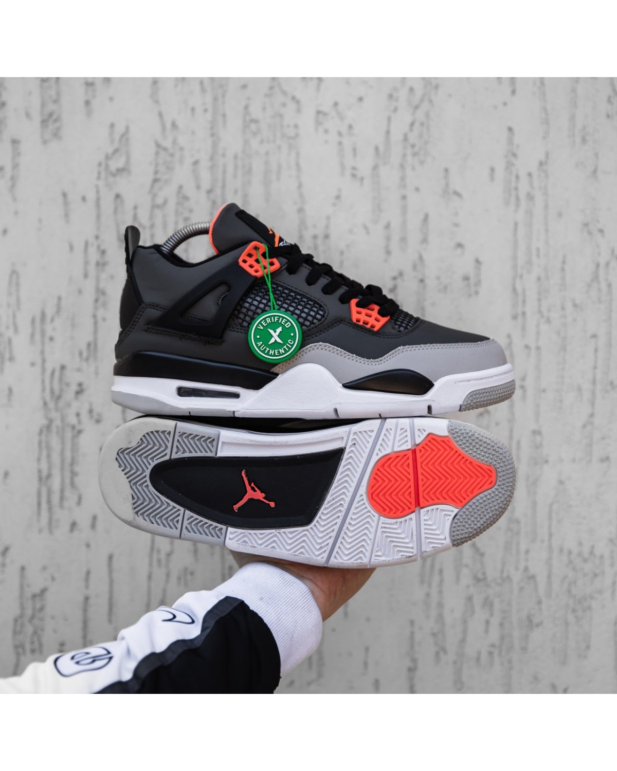 Nike Air Jordan 4 Retro
