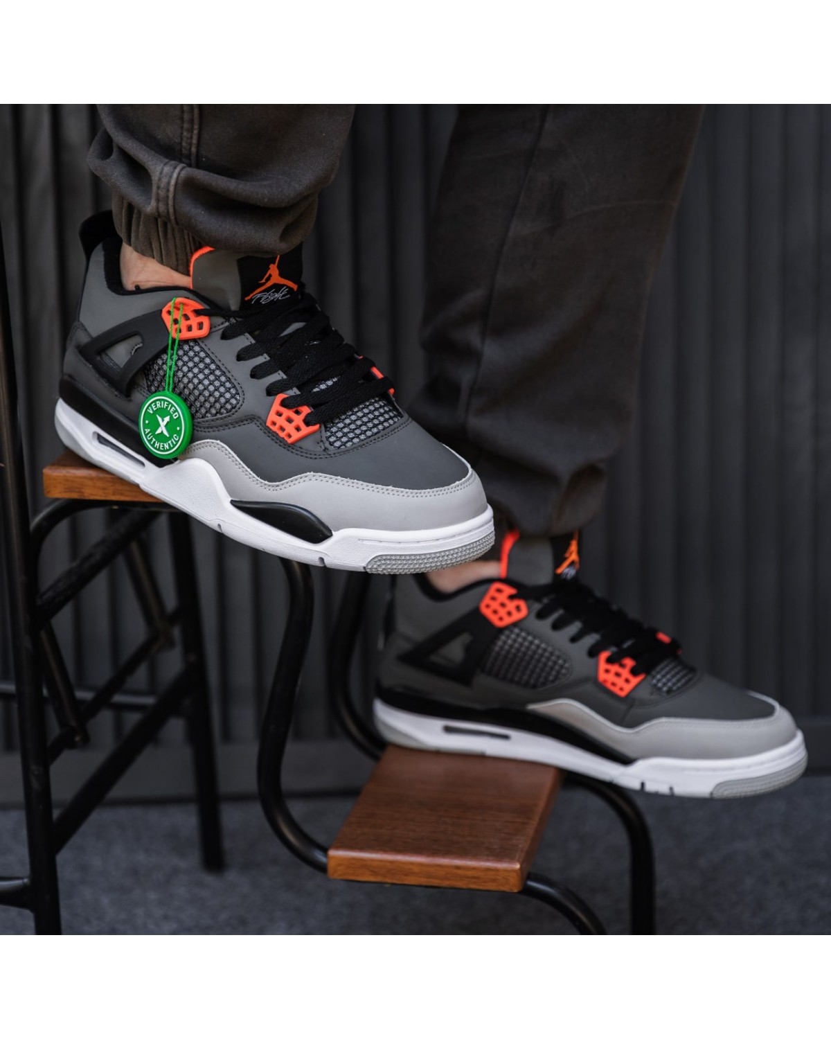 Nike Air Jordan 4 Retro