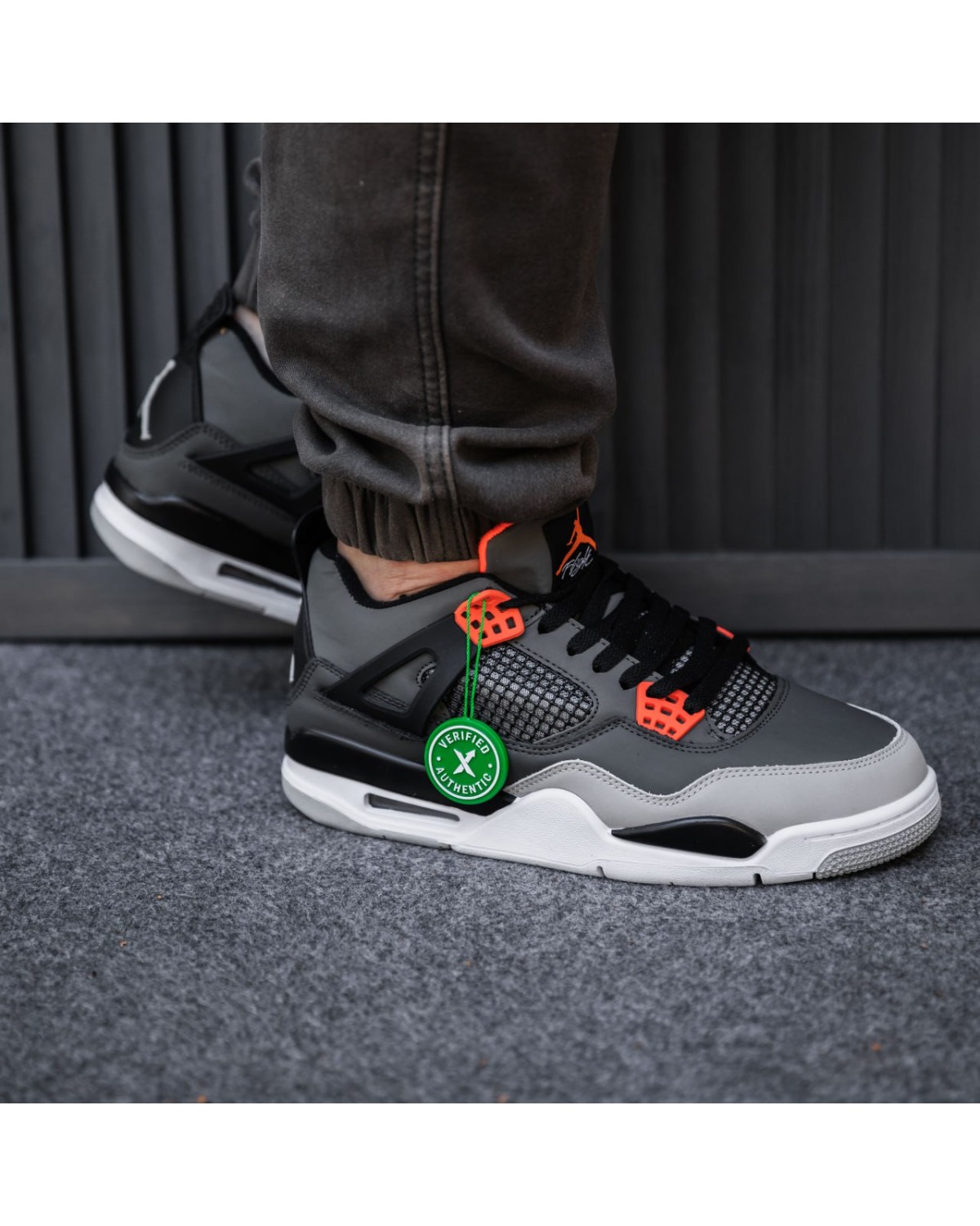 Nike Air Jordan 4 Retro