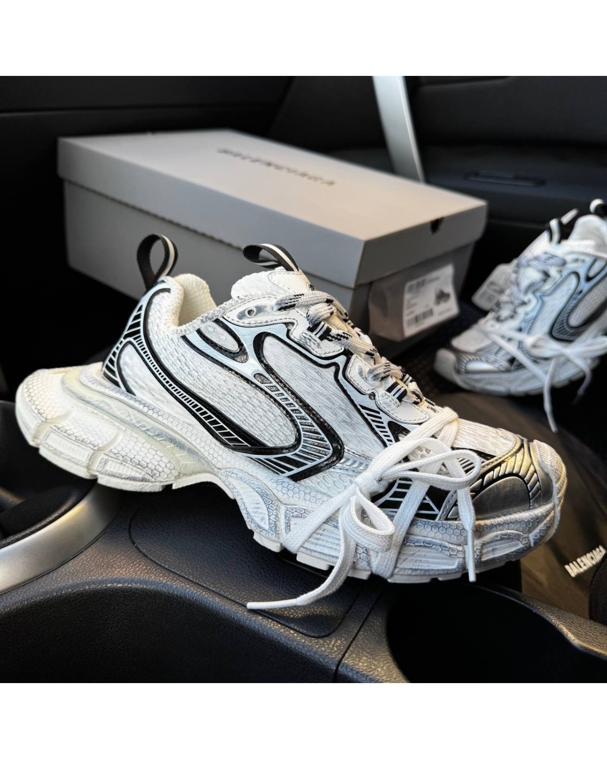 Balenciaga 3XL White Black