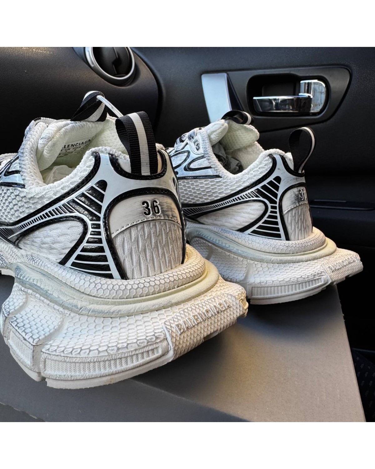 Balenciaga 3XL White Black