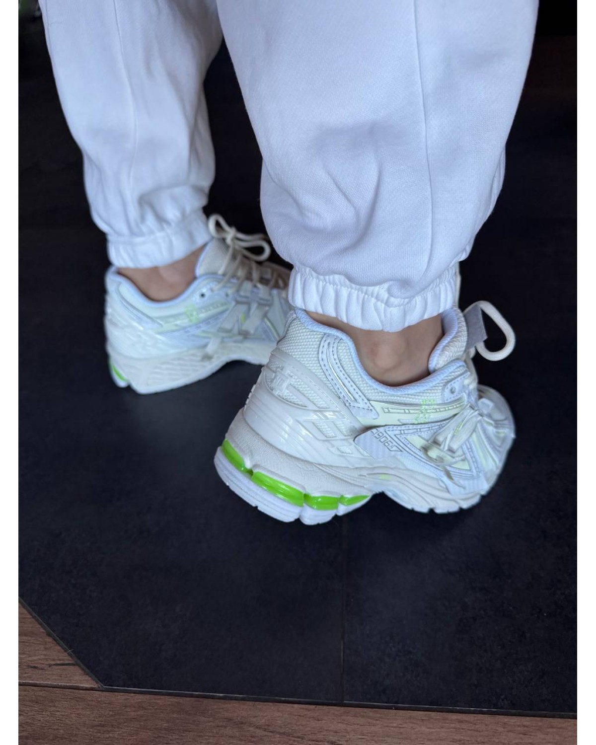 New Balance 1906A Olive Juice Sea Salt
