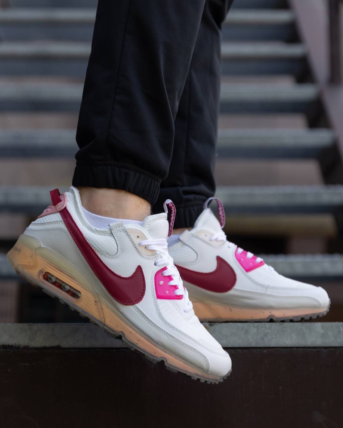 Nike Air Max 90 Terrascape White Red