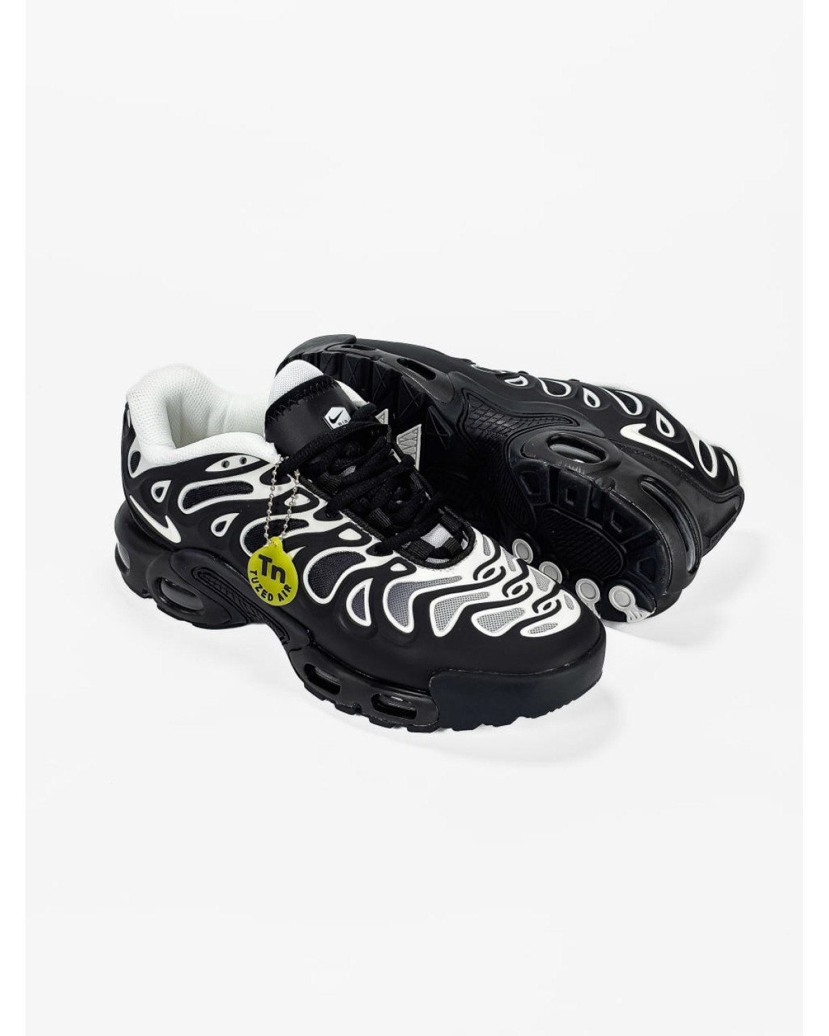 Nike Air Max Plus Drift Black/White