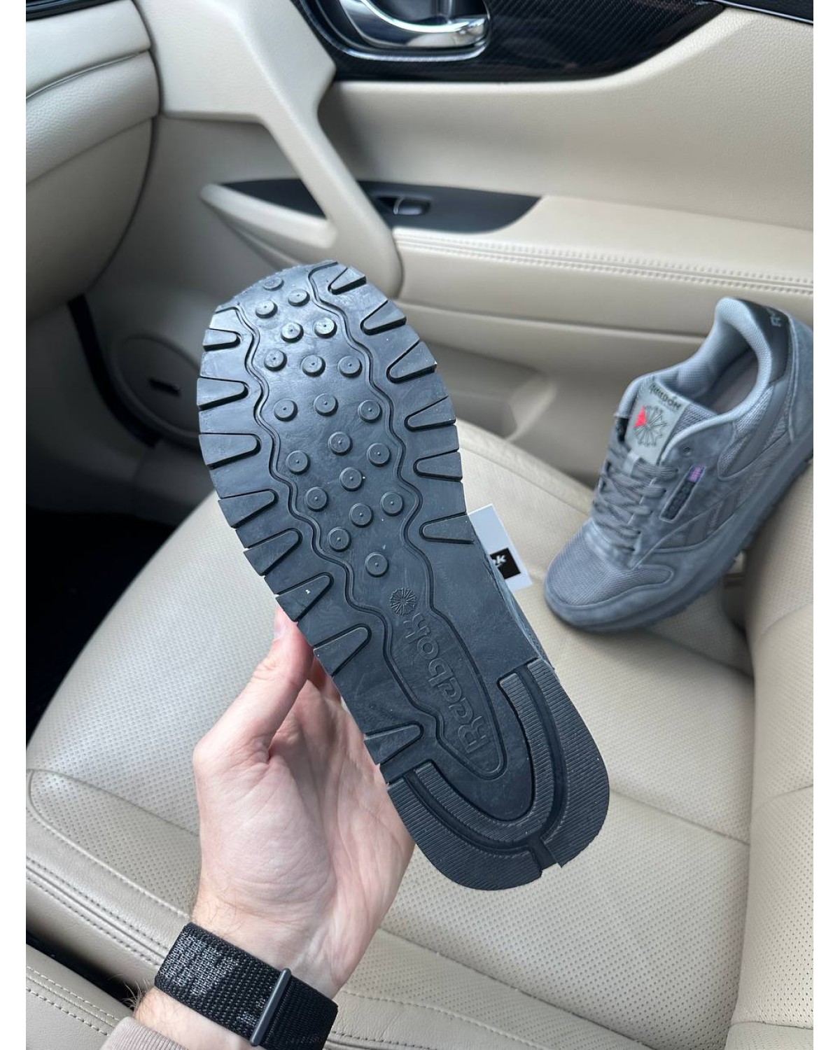 Reebok Classic Grey