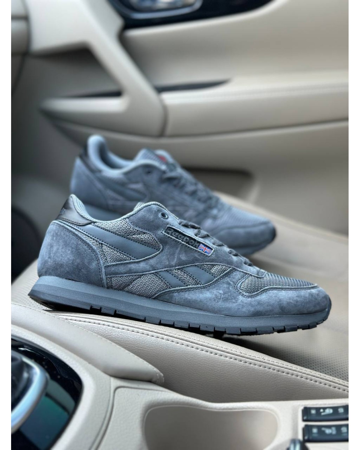 Reebok Classic Grey