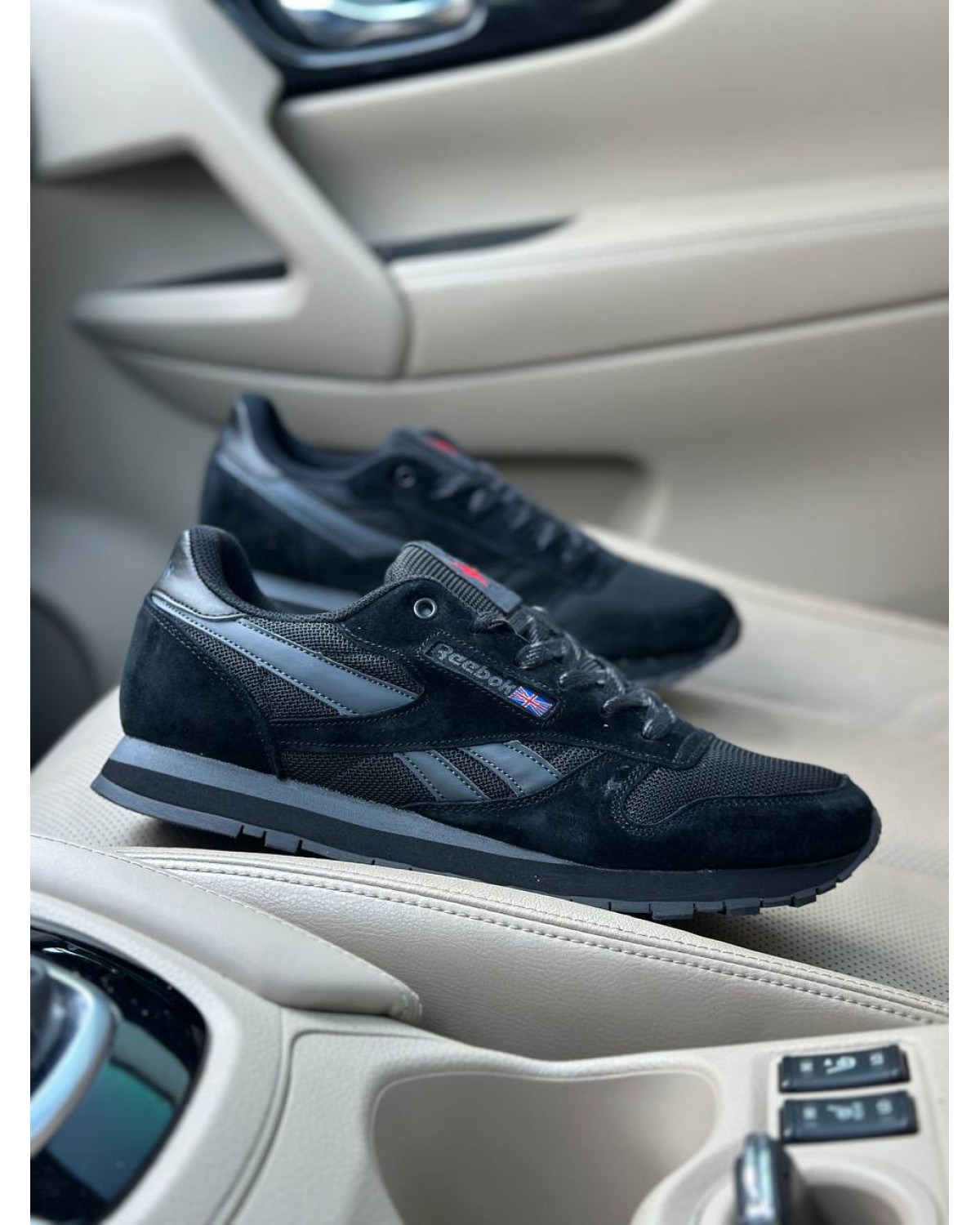 Reebok Classic Full Black