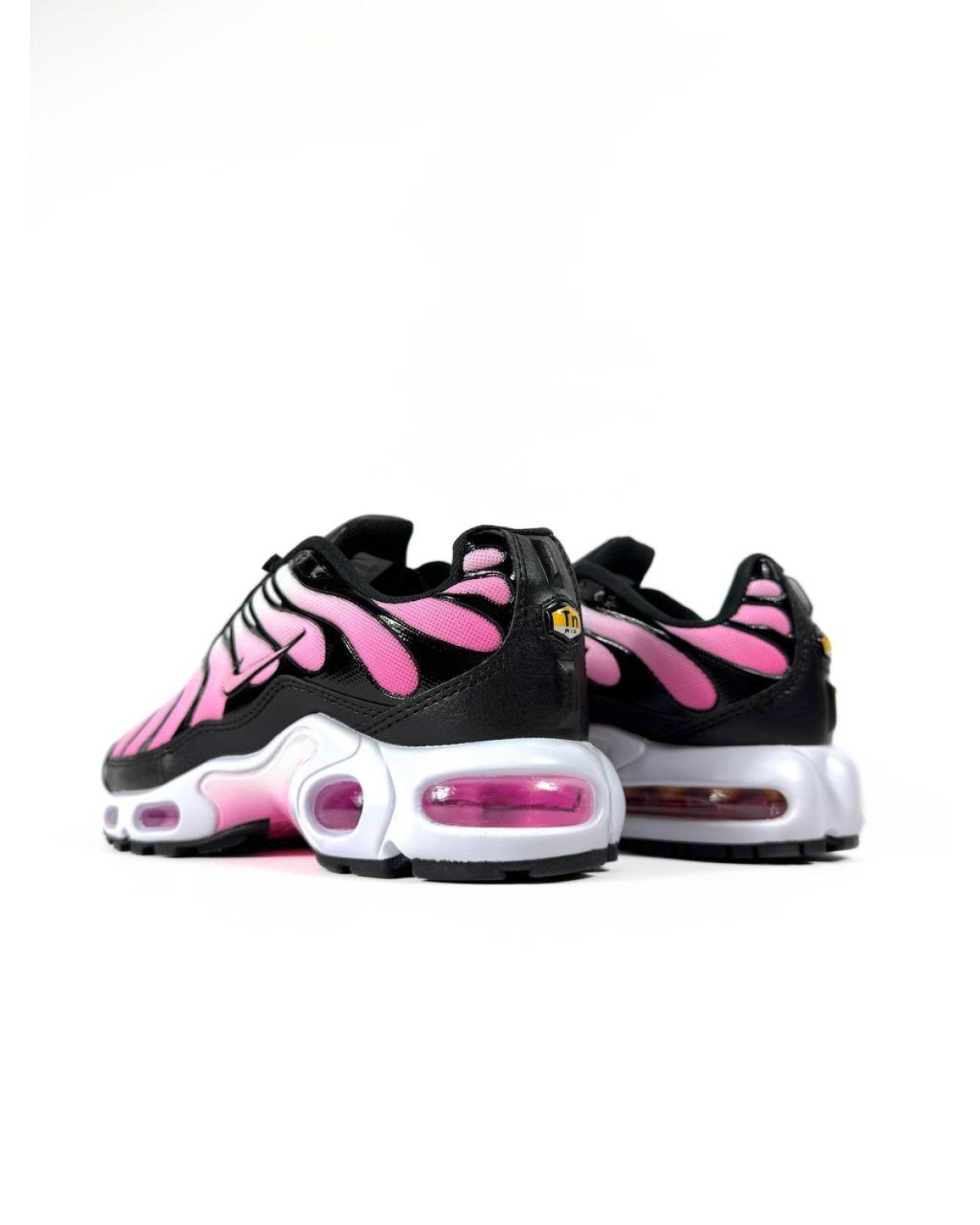 Nike Air Max Plus Hot Punch
