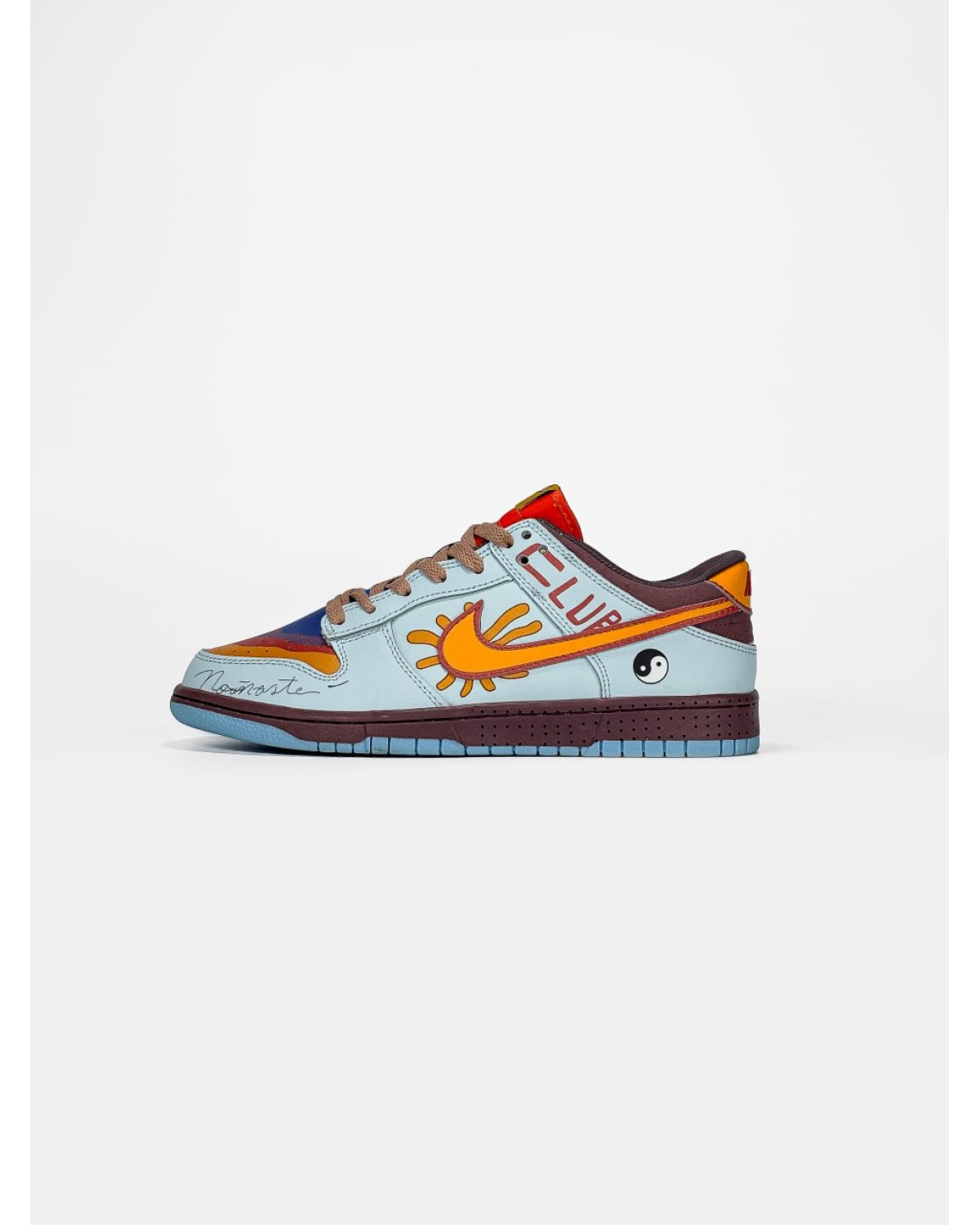 Nike SB Dunk Sun Club
