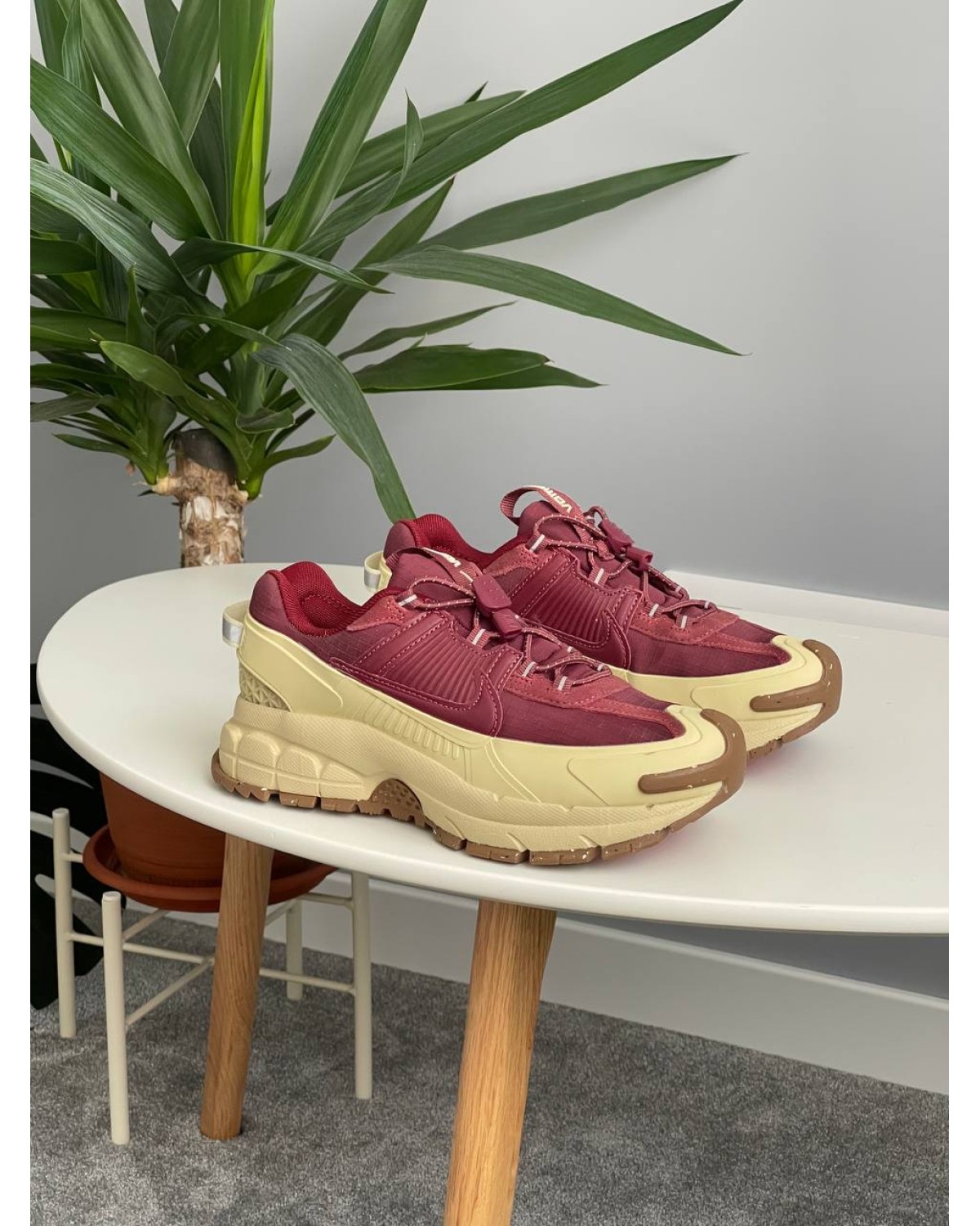 Nike Zoom Vomero Roam Team Red