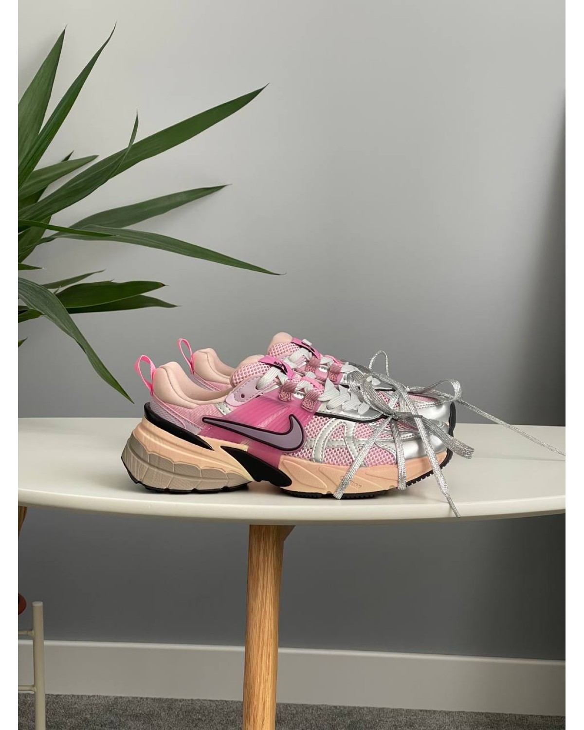 Nike V2K Runtekk Beige Pink Silver