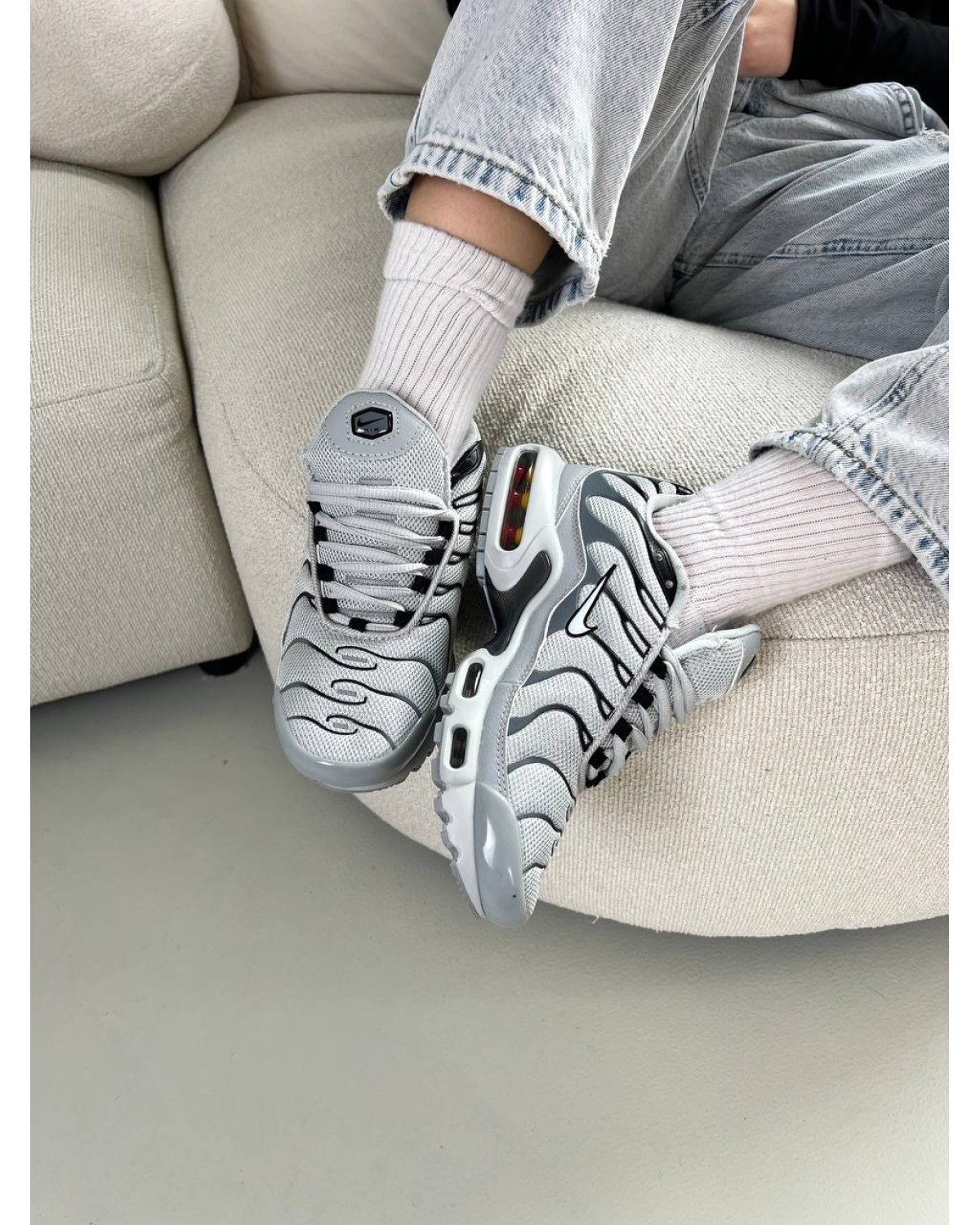 Nike TN White Grey
