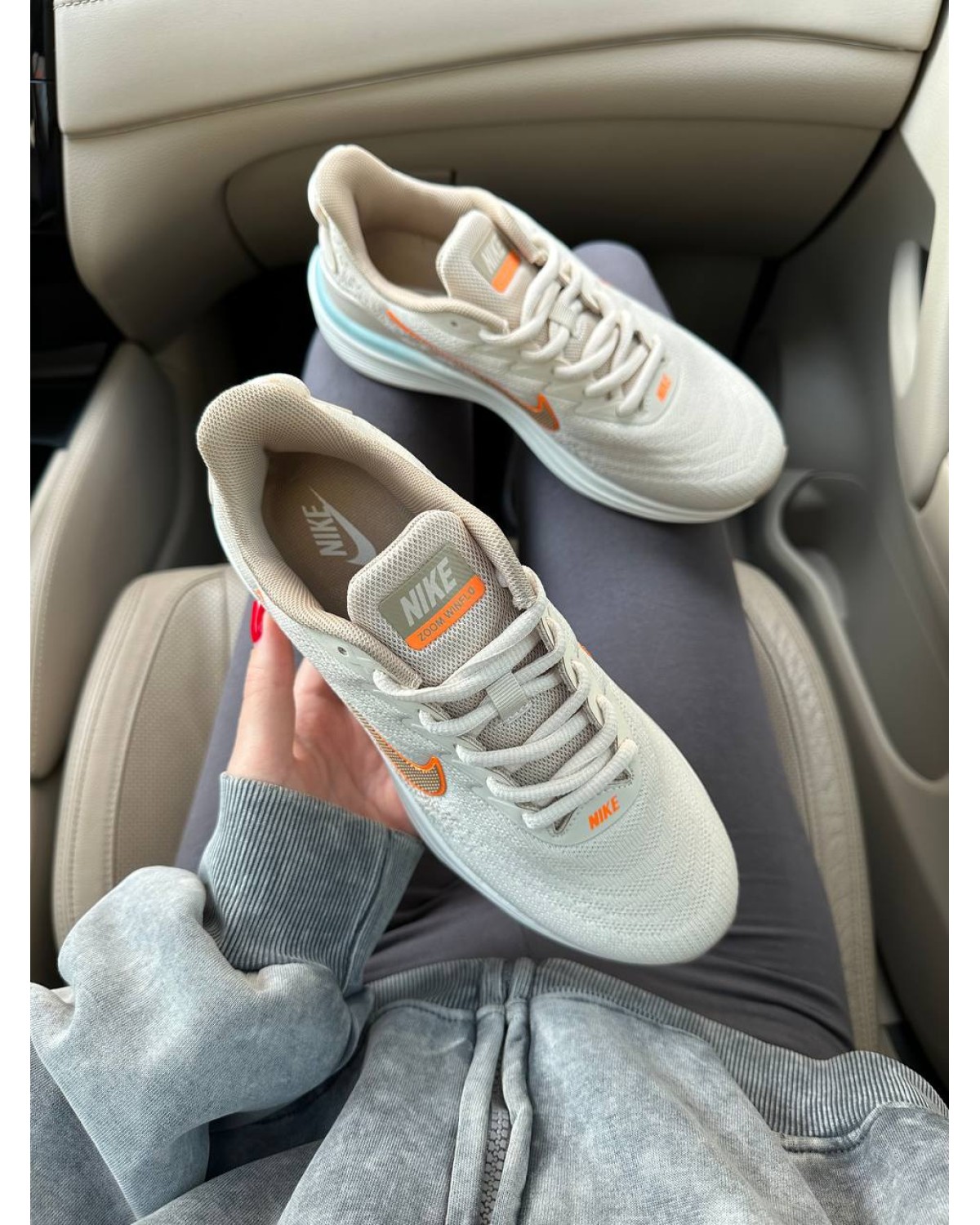 Nike Air Zoom Winflo Beige Orange