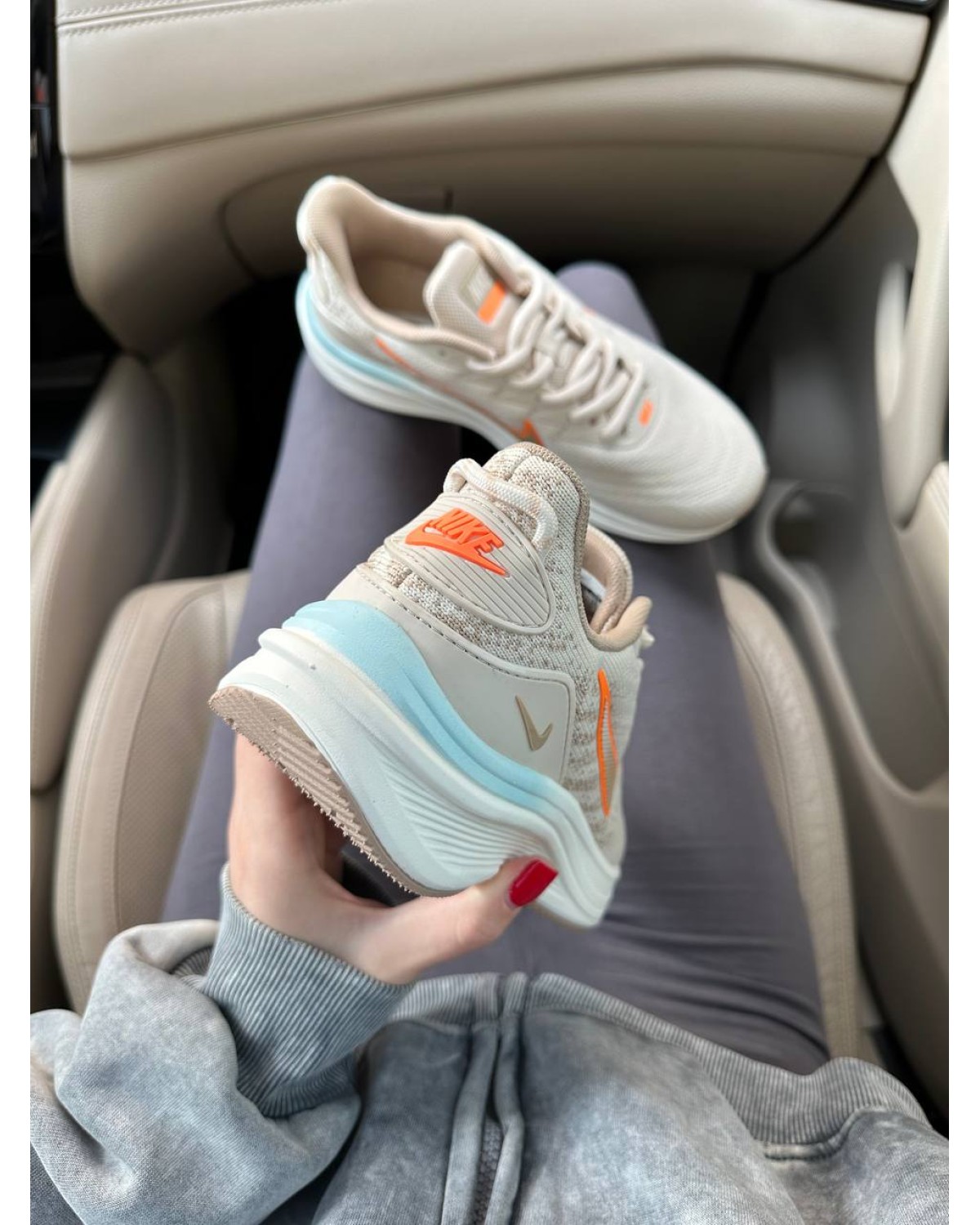 Nike Air Zoom Winflo Beige Orange