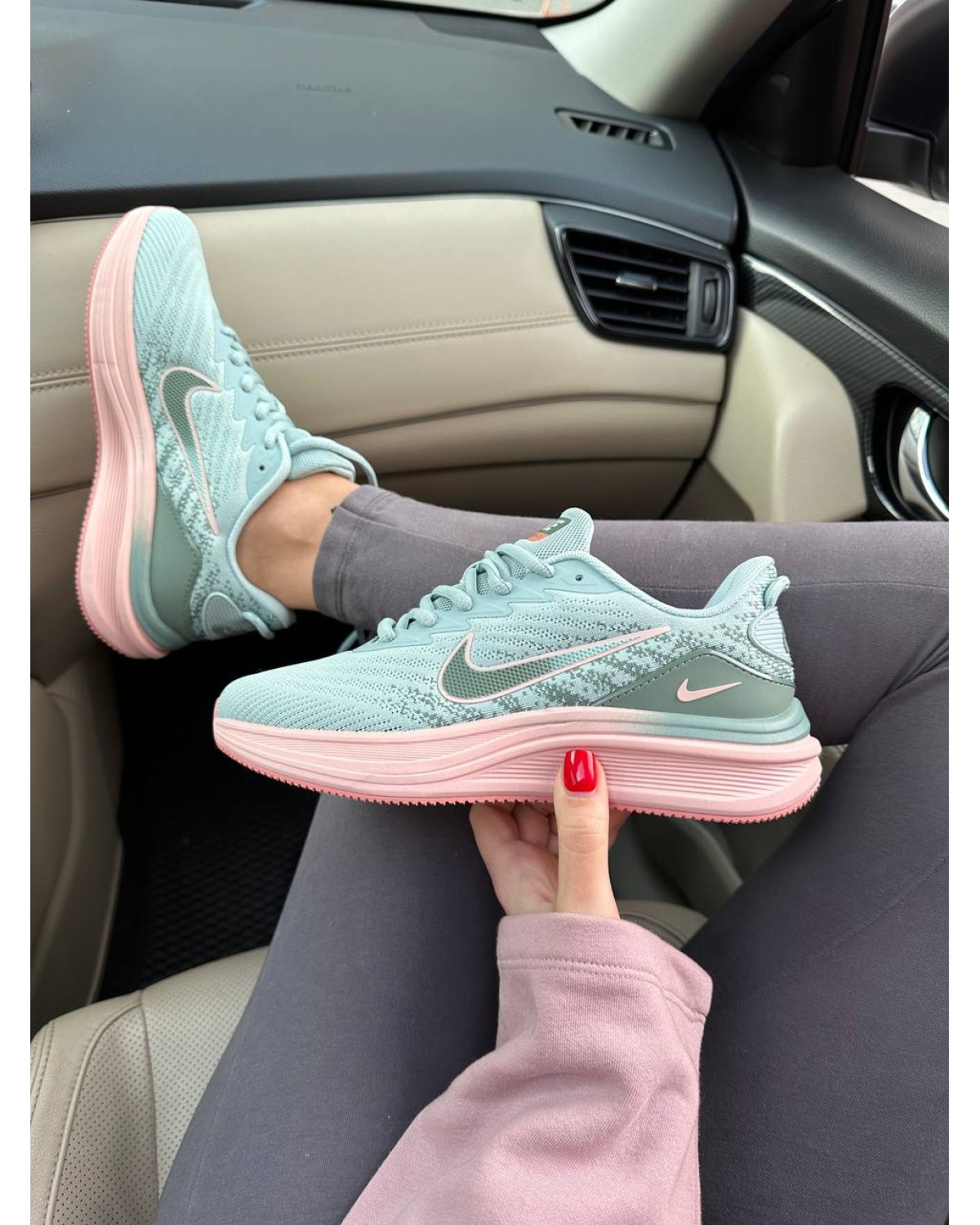 Nike Air Zoom Winflo Blue Pink Powder
