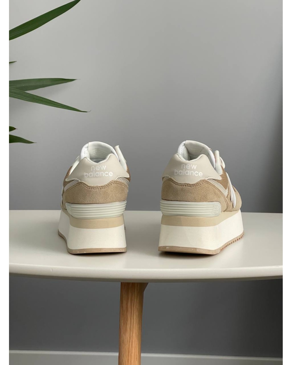 New Balance 574 Brown