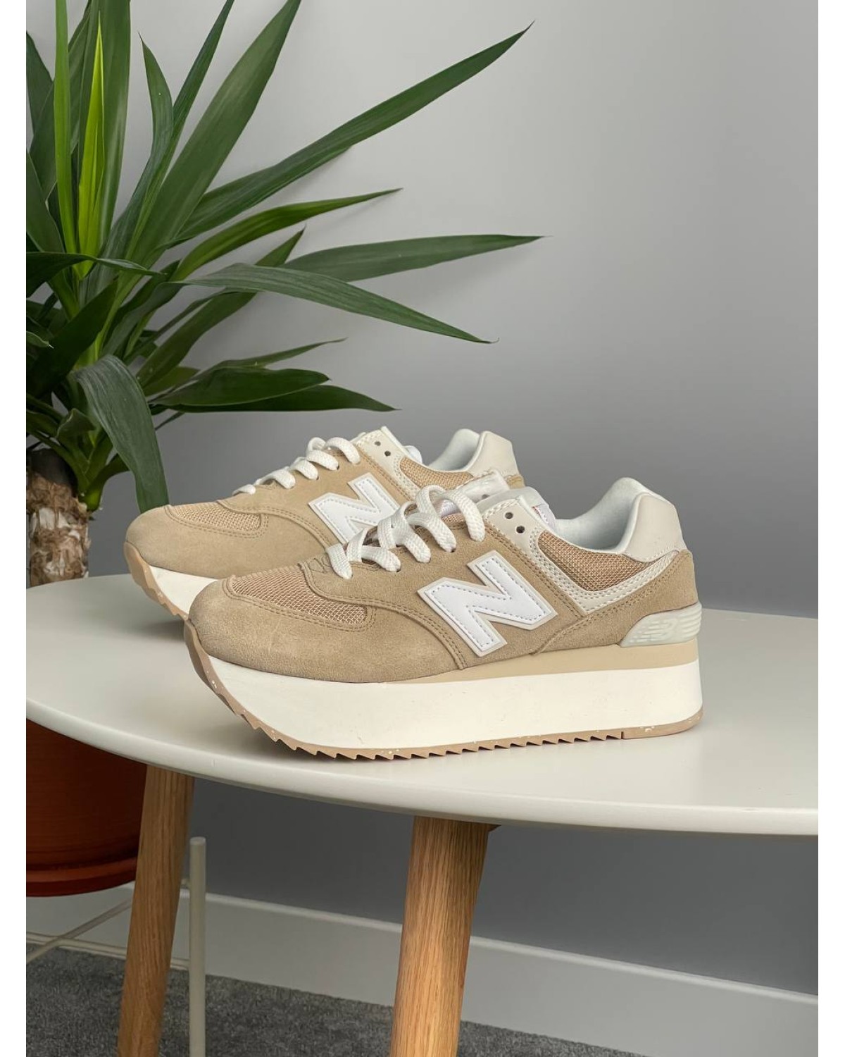 New Balance 574 Brown
