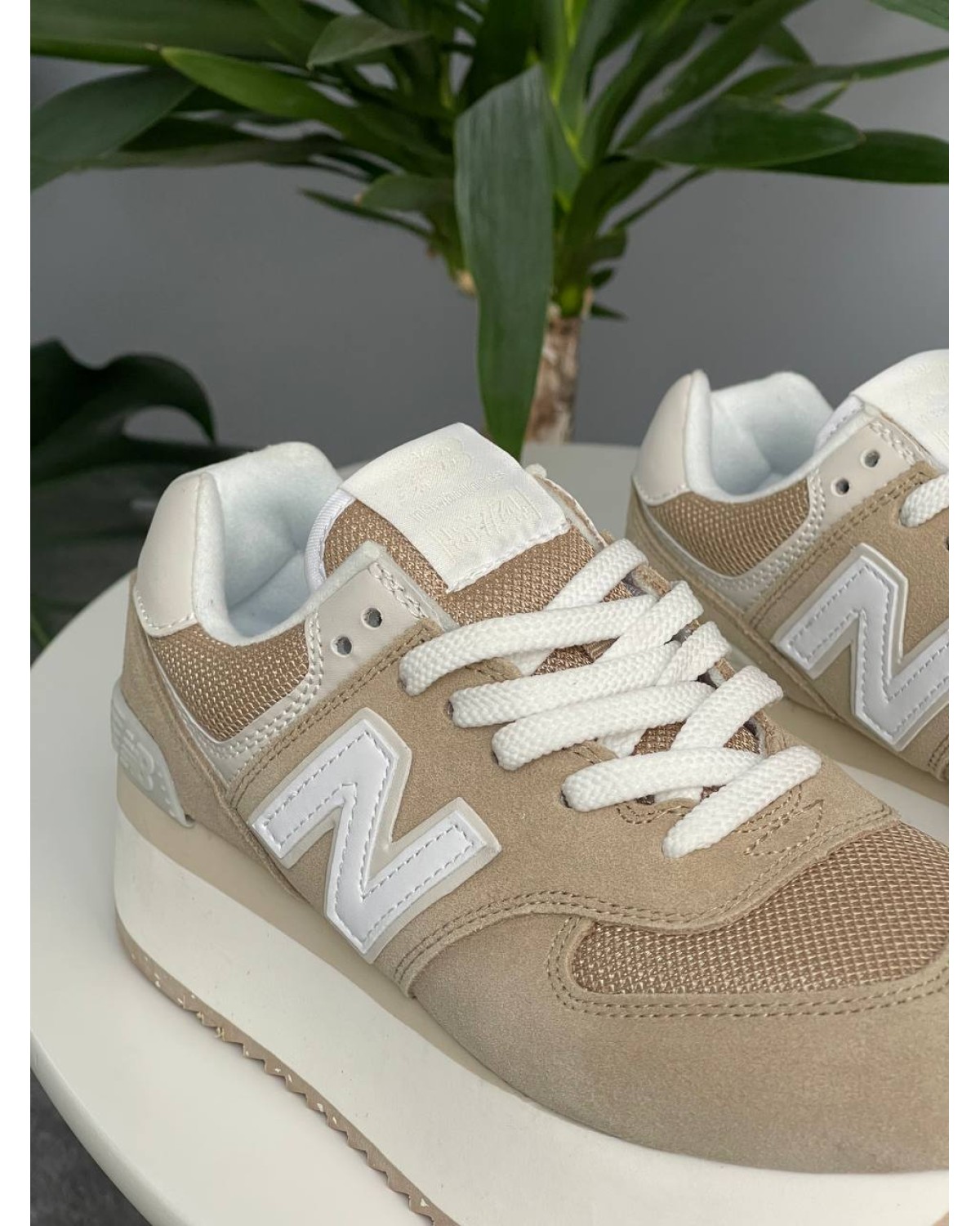 New Balance 574 Brown