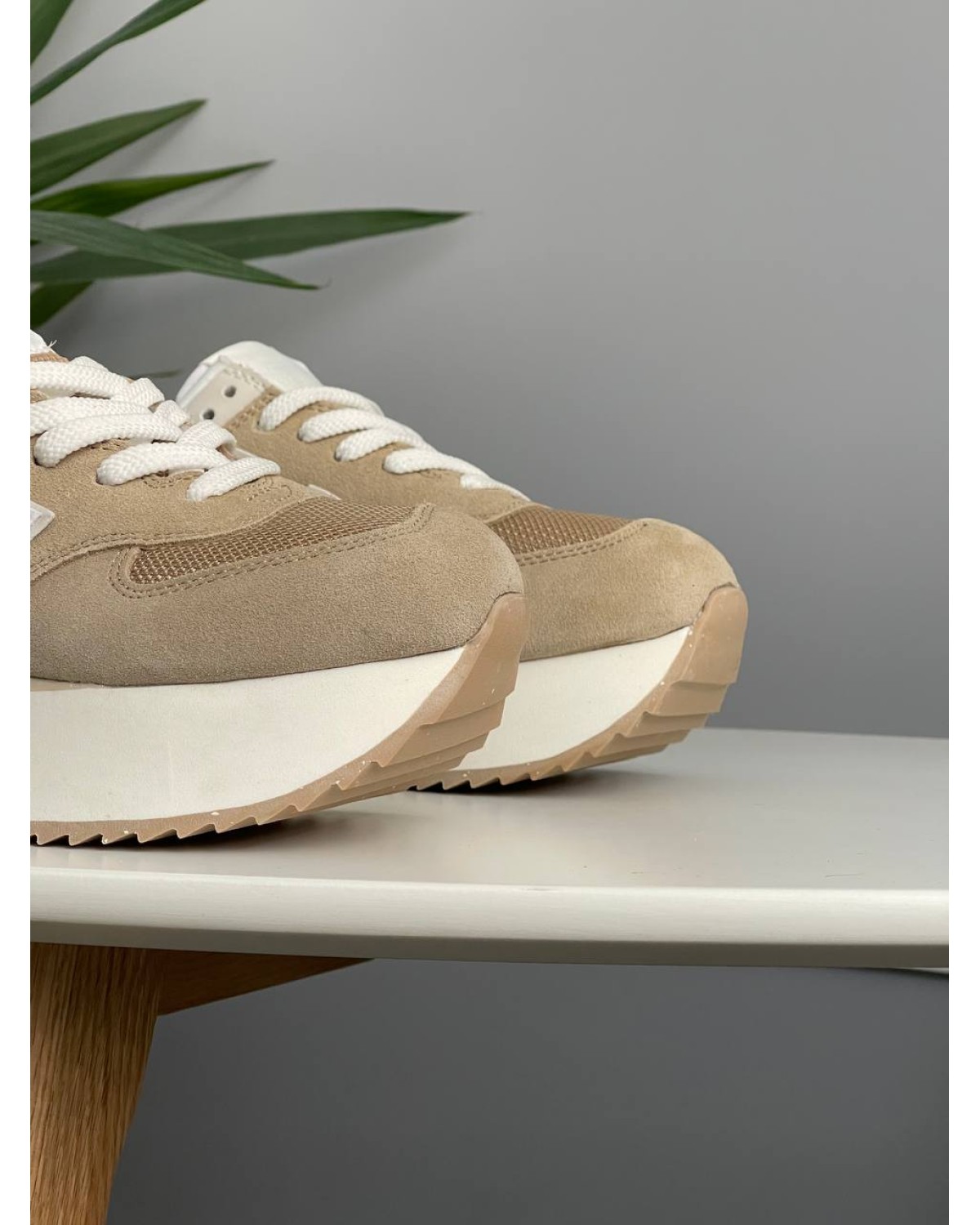 New Balance 574 Brown