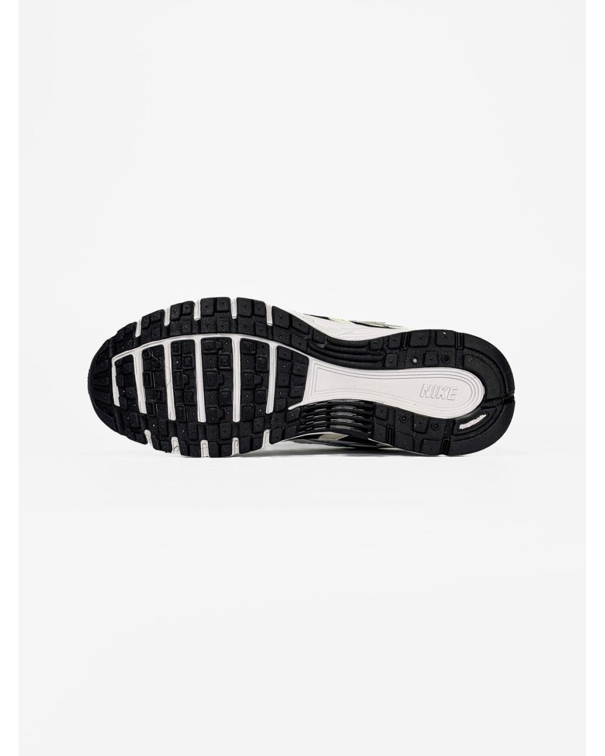 Nike P-6000 White/Black