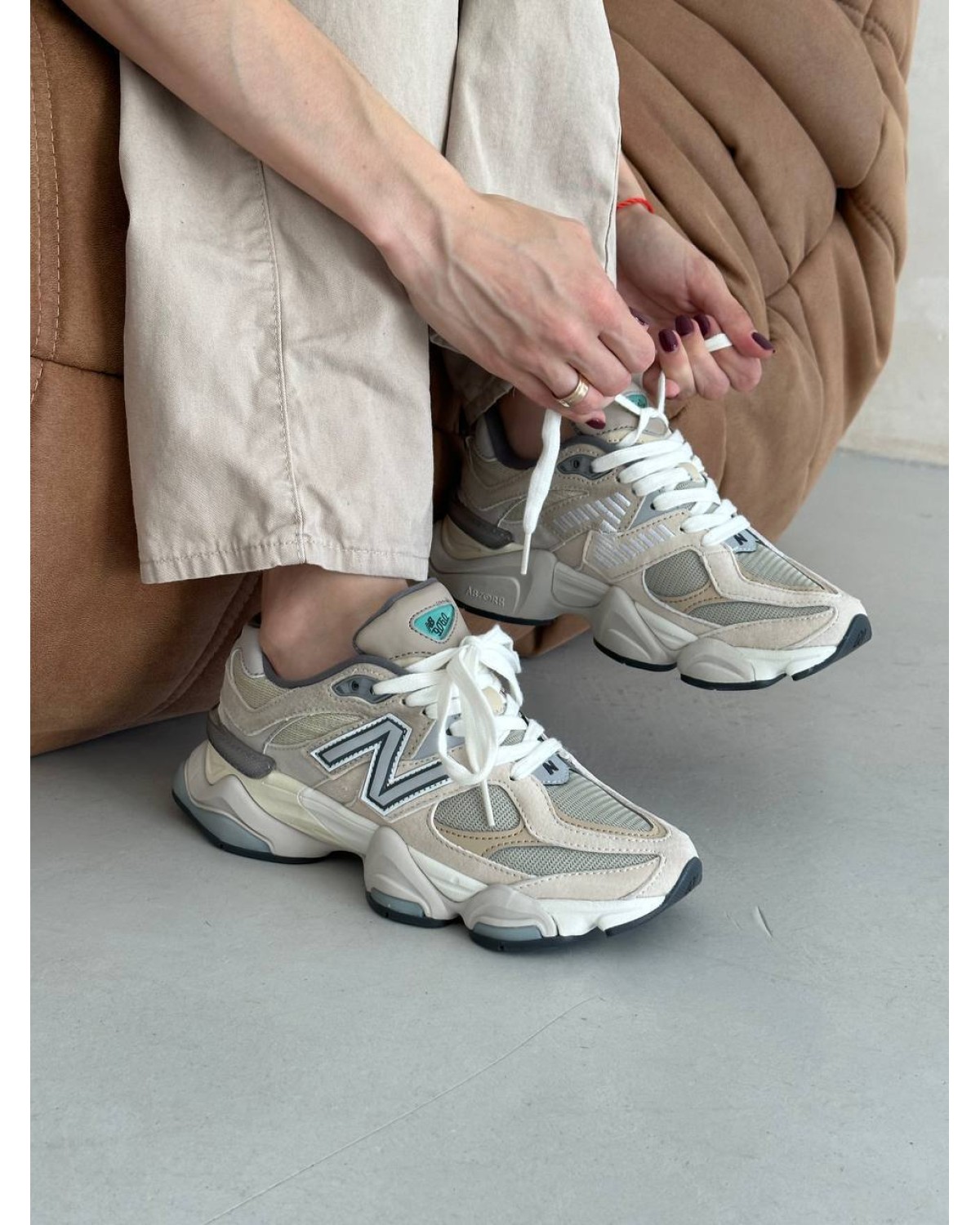 New Balance 9060 Beige
