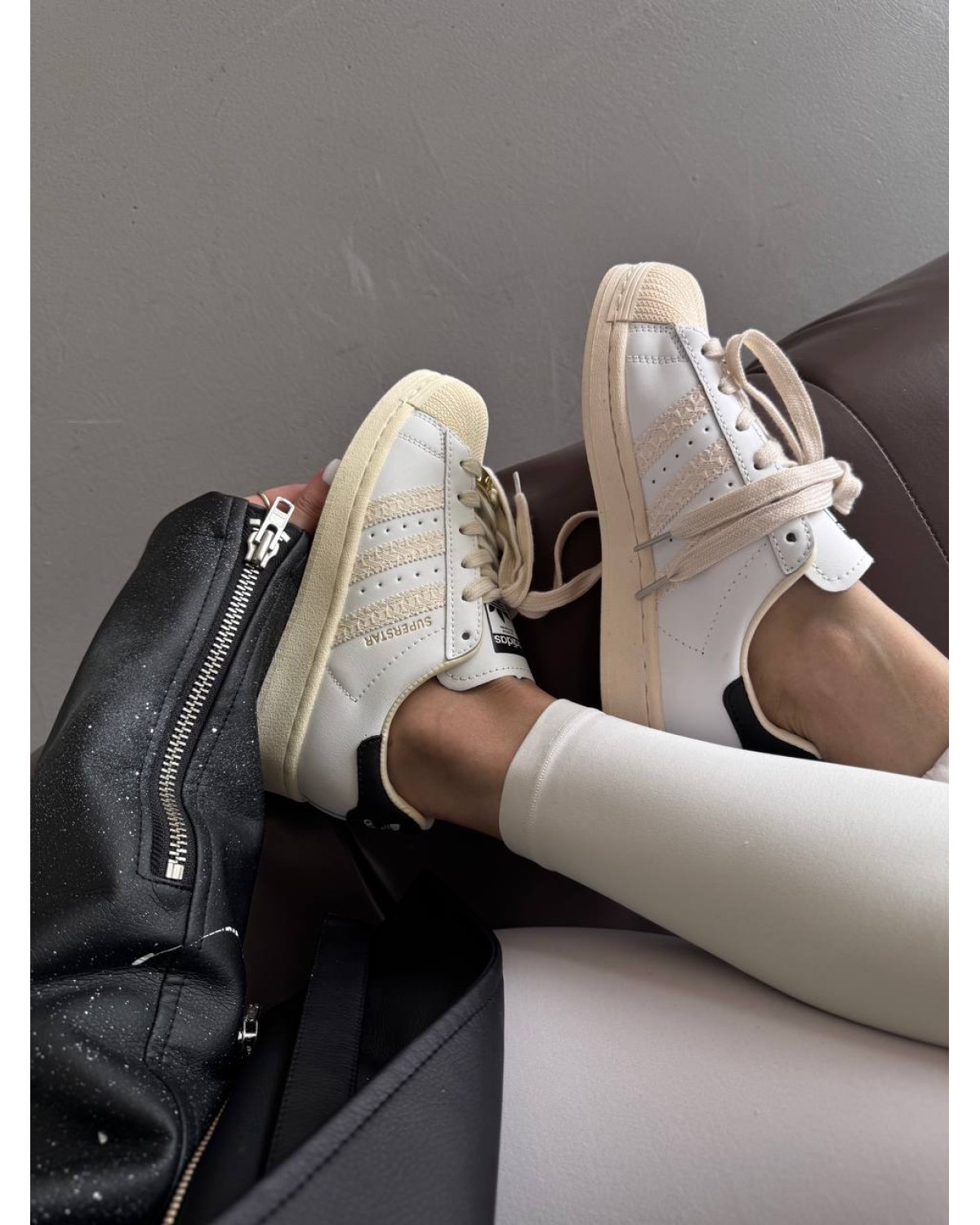 Adidas Superstar White / Beige Logo