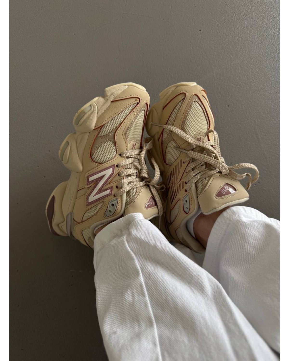 New Balance 9060 Beige/Orange
