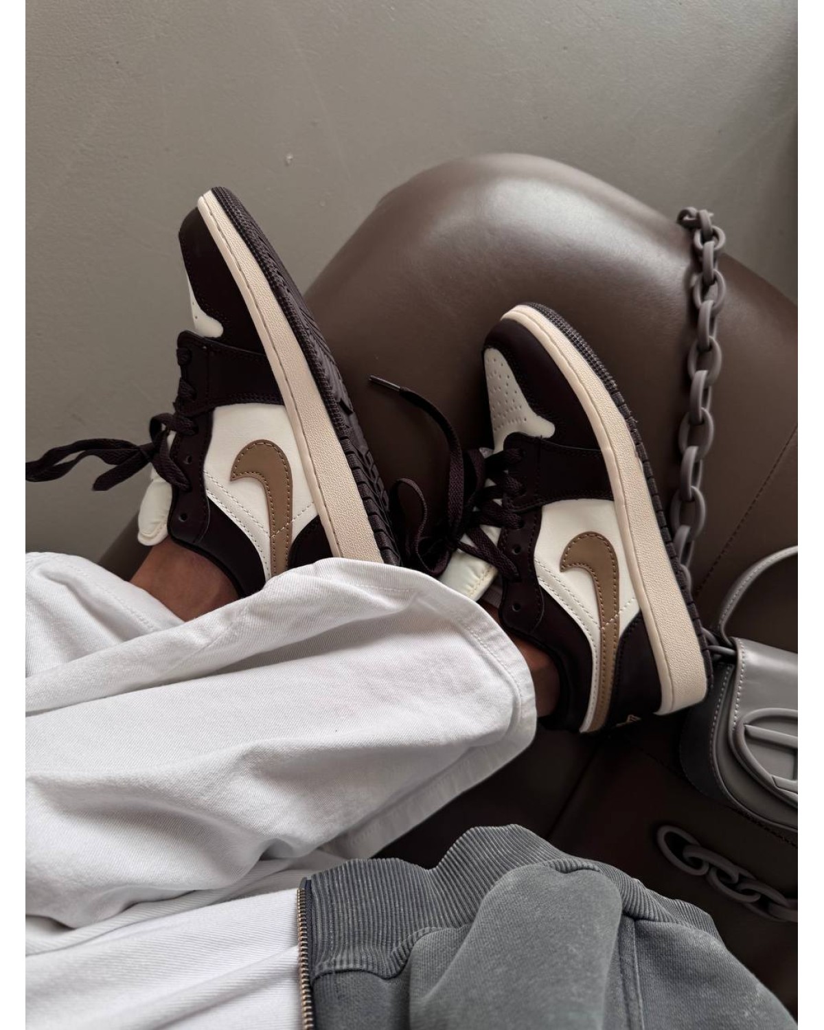 Nike Air Jordan 1 Low Shadow Brown