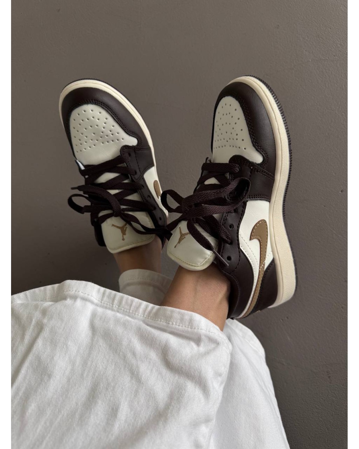 Nike Air Jordan 1 Low Shadow Brown