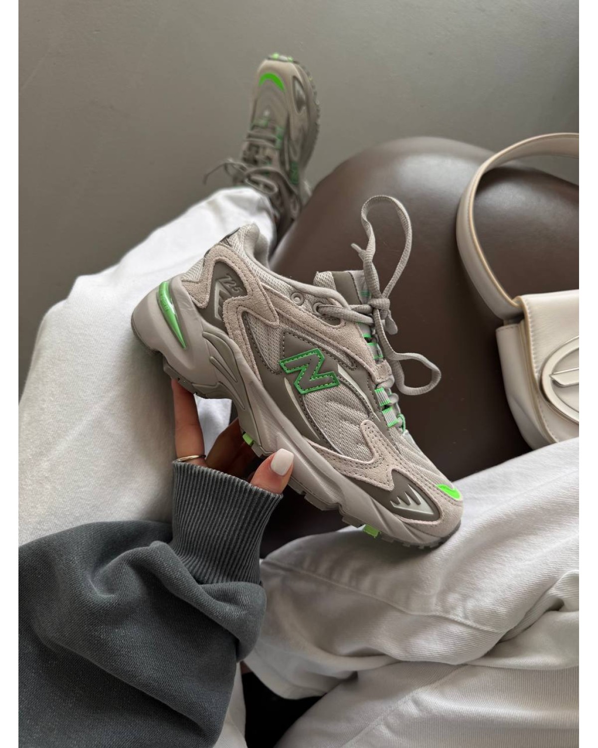 New Balance 725 Grey/Green