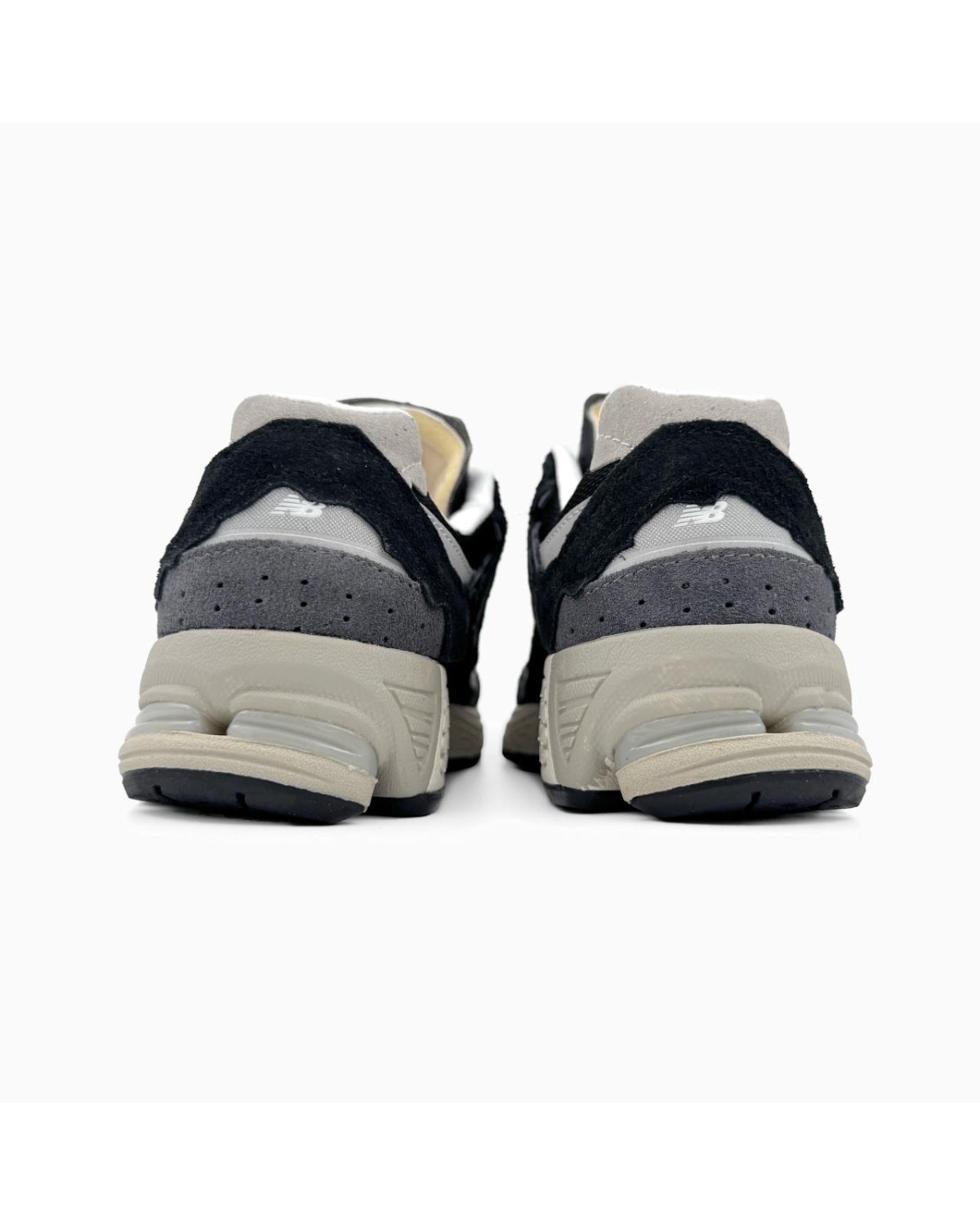 New Balance 2002R Protection Pack Black/Grey