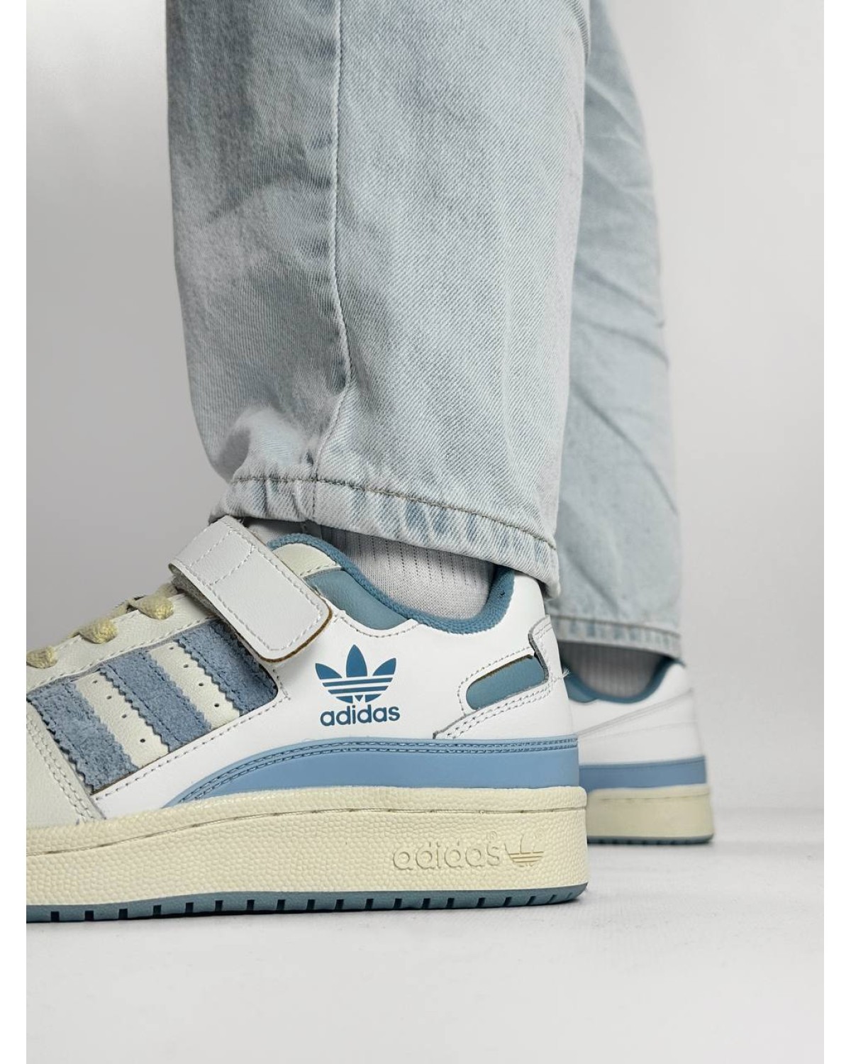 Adidas Forum Low Cream White Blue