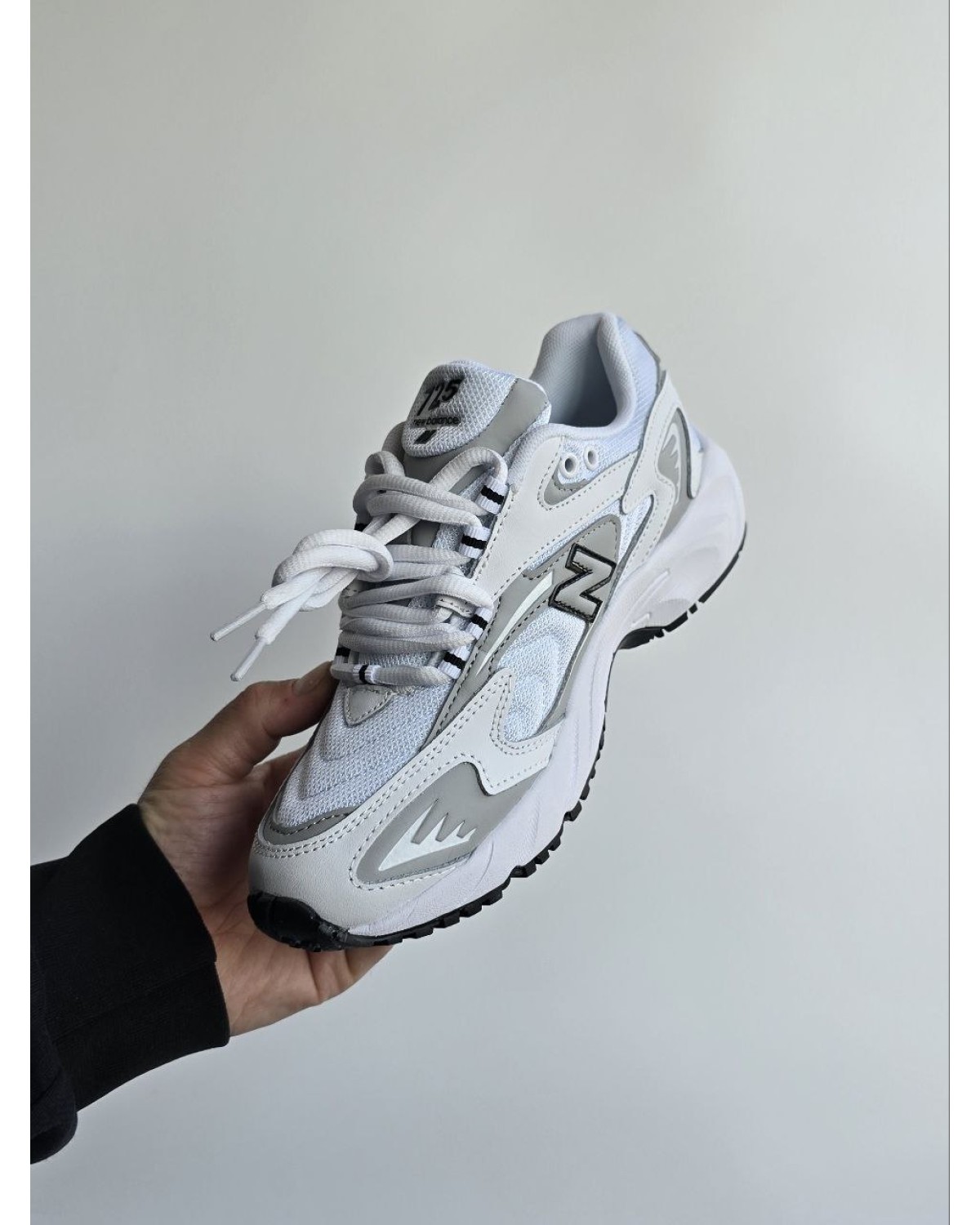 New Balance 725 White Grey