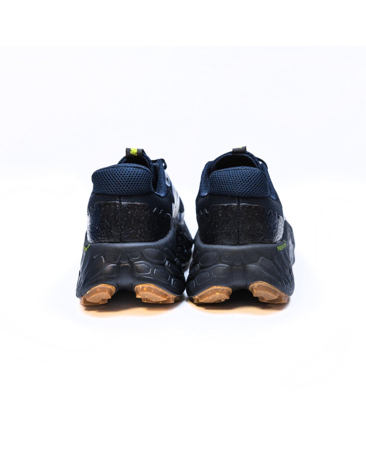 New Balance More Trail v3