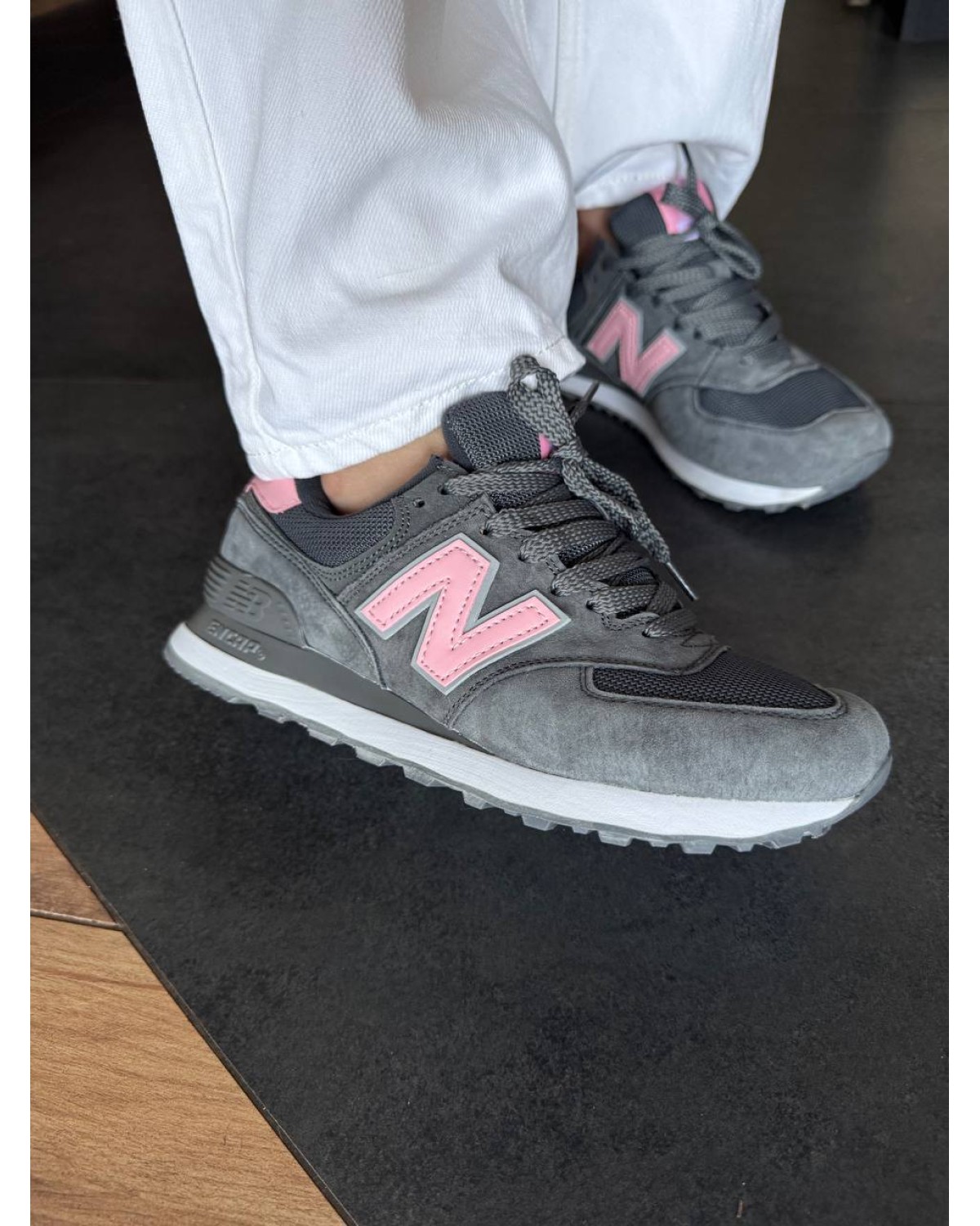 New Balance 574 Grey/Pink