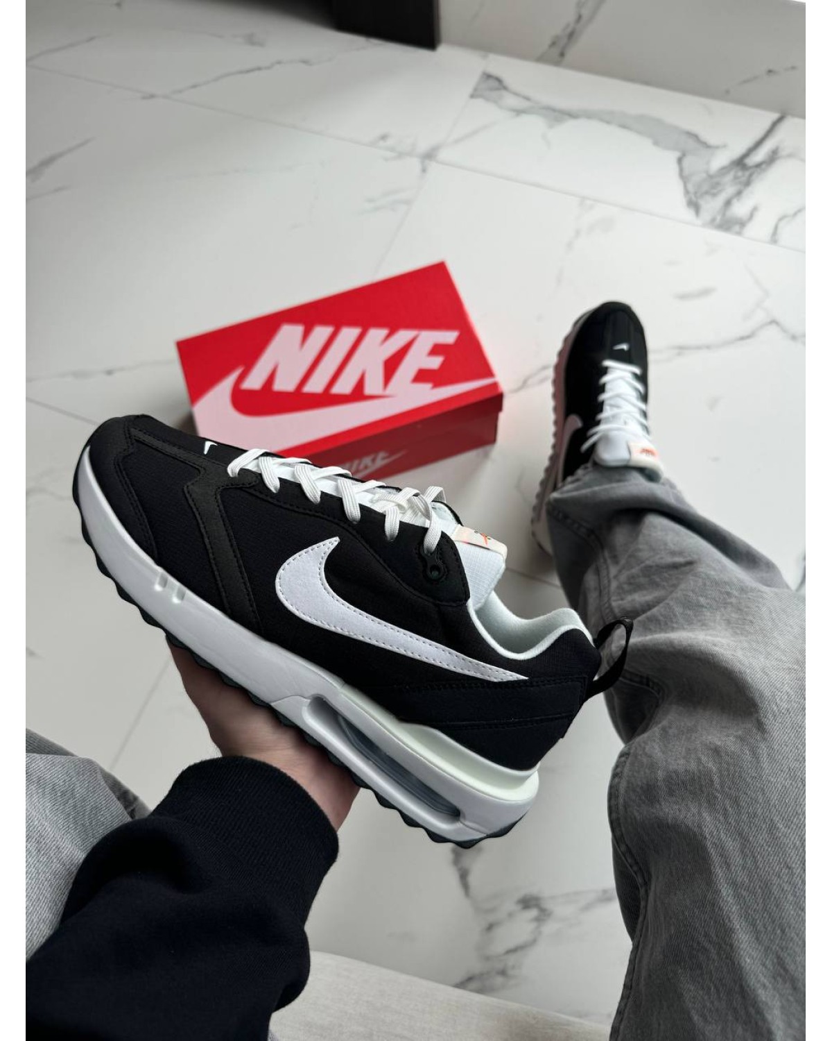 Nike Air Max Dawn Black